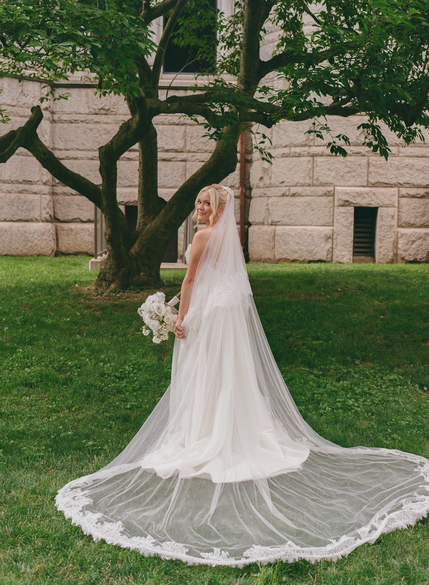 my veil!!!! will never be over this 

#LTKWedding