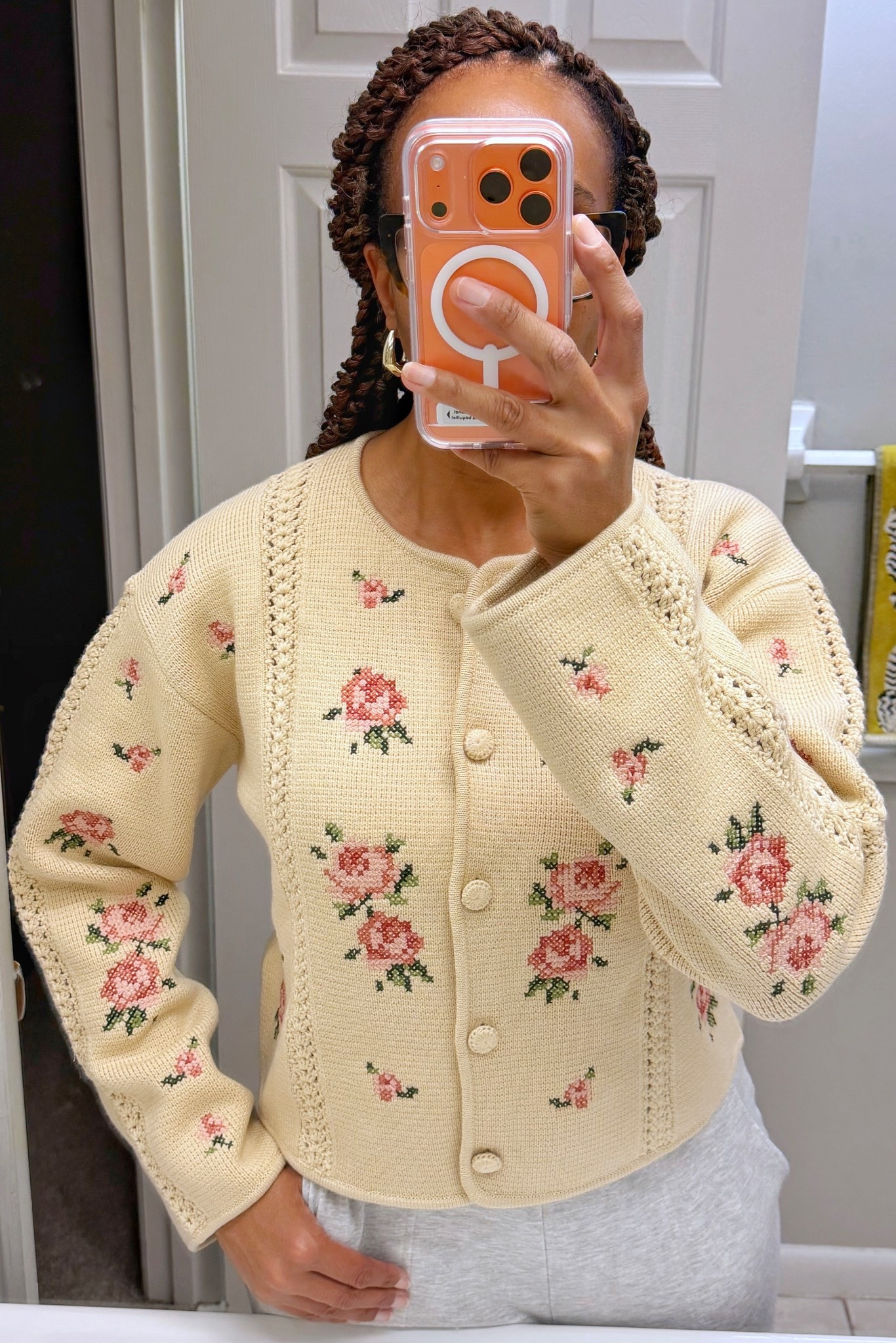 Sézane x Sea New York (Try-On)

For this third chapter between Sézane and Sea New York, texture takes the lead. Embroidery, lace, crochet, and patchwork set the tone as Parisian ease and New York cool reunite.

Sharing a handful of favorites that caught my eye right away. Loving the touches of whimsy with this entire collection. 

• Caroline Cardigan (large)

Winter fashion, winter style, French fashion, fashion for women over 40, work outfit idea, workwear, fall fashion, fall outfit idea, fall style, timeless classic outfits, timeless classic style, classic fashion, Sezane Fashion, French fashion, Sezane Finds, winter fashion looks, winter sweaters, New York collection

#LTKMidsize #LTKootd #LTKgrwm #LTKTravel #LTKWorkwear #LTKPetite #LTKdayinmylife #LTKSeasonal #LTKOver40