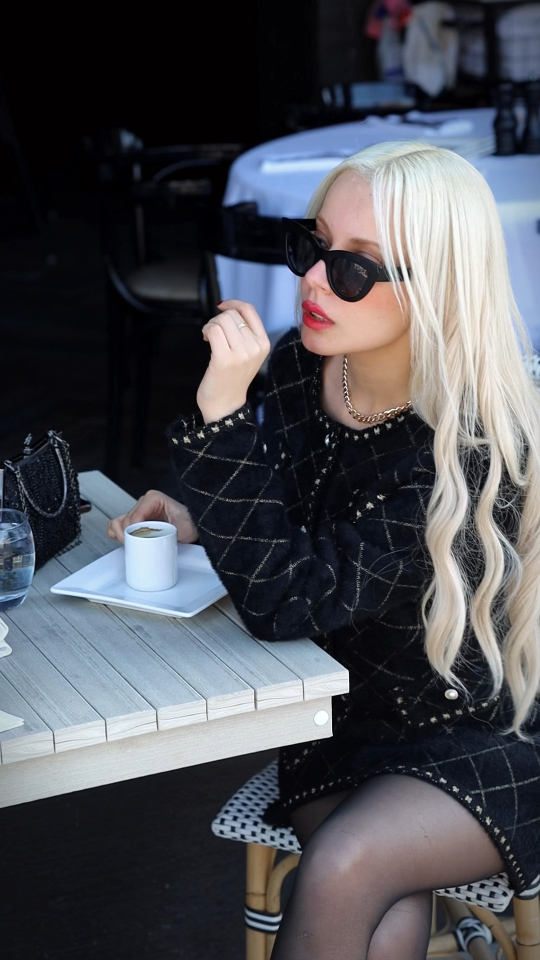 Feeling so chic 🖤☕️

#LTKVideo #LTKbeauty #LTKstyletip