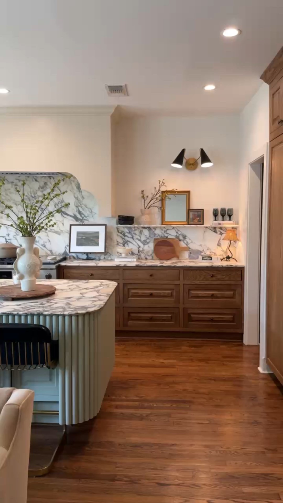 Kitchen // kitchen decor, countertop decorative objects, utensil holder, bar stools, kitchen table, dining nook, dining chairs, modern home decor, modern decor, tablescape, modern home decor, neutral home decor, dining room, dining room decor, neutrals, neutral home, decor, modern, minimalist, minimalist style, wall hanging decor, boho decor, neutrals, interior, interior design 


#LTKHome #LTKStyleTip