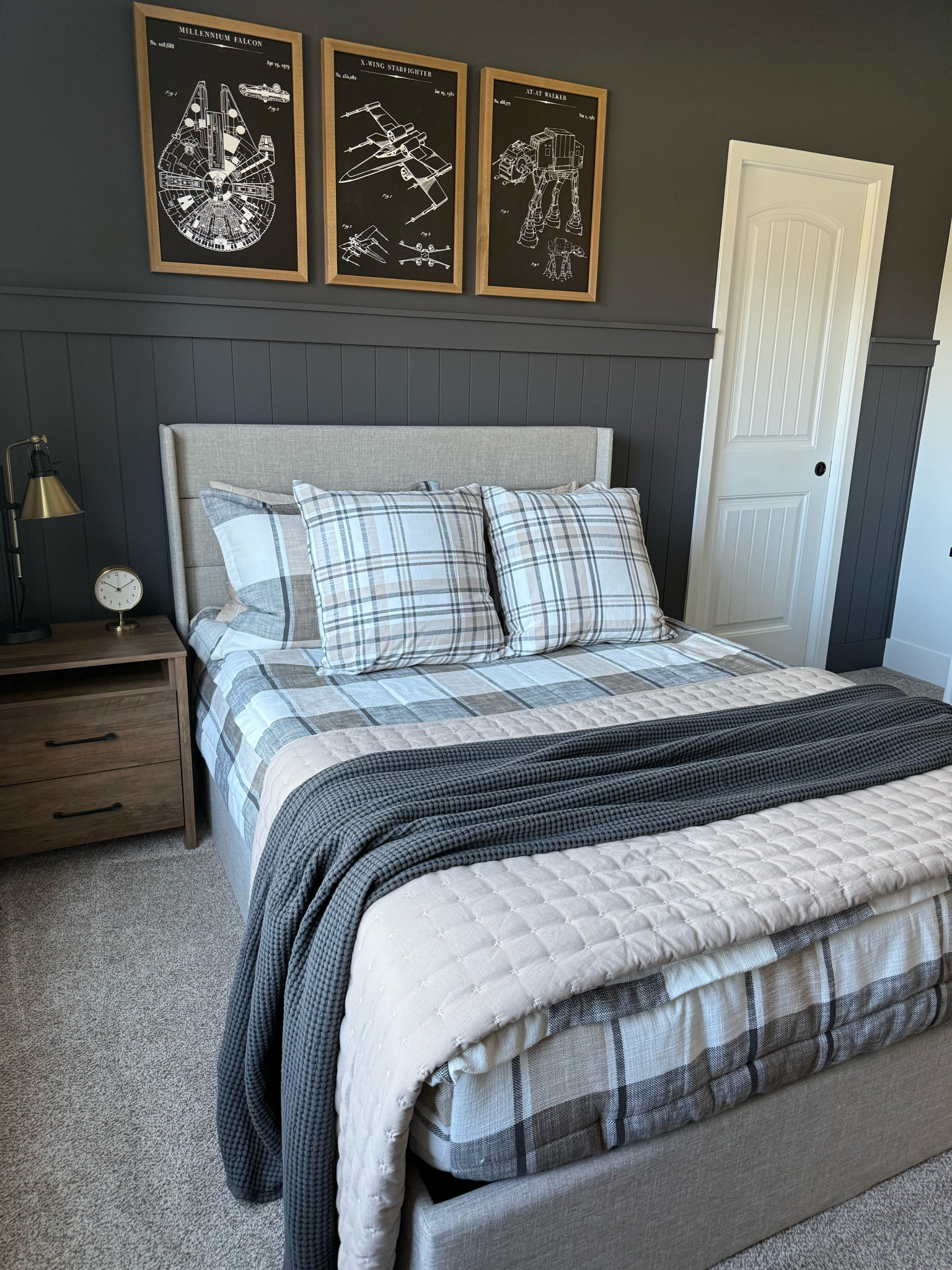 Teen Boy’s Bedroom 

I just completed my son’s new teen bedroom. Wall color is Peppercorn and Pure White by Sherwin Williams. Bedding can’t be linked but it’s from Beddy’s. Super happy with my finds from Amazon, Wayfair, Target and Etsy. I’ve linked other items not seen here that are also in his bedroom. 

Moody paint / upholstered bed / quilt / waffle blanket / night stand / night table / shiplap / Star Wars / digital art / table lamp / desk lamp / desk chair / gold clock / alarm clock / Beddy’s / beige bed / linen curtains / linen drapes /target / hearth and hand / magnolia 

#LTKHome #LTKFindsUnder100 #LTKFindsUnder50