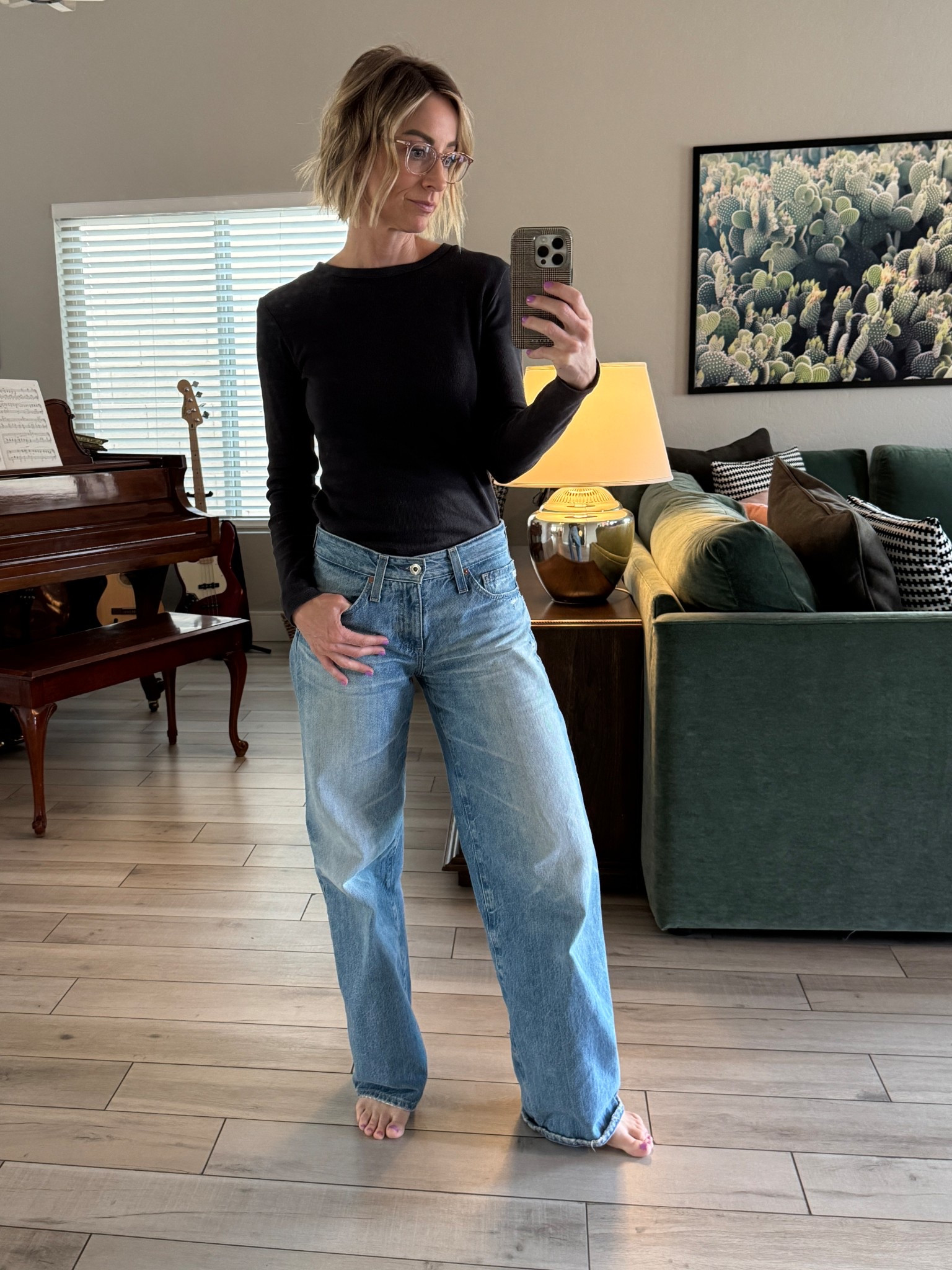 OOTD: shocker- solid color T. Hah! I love em! Plus it’s the last time (I’m sure of it) that we’ll be wearing long sleeves. Still incredibly in love with these jeans - worth every penny. And my hair is on point today with a new curling iron.