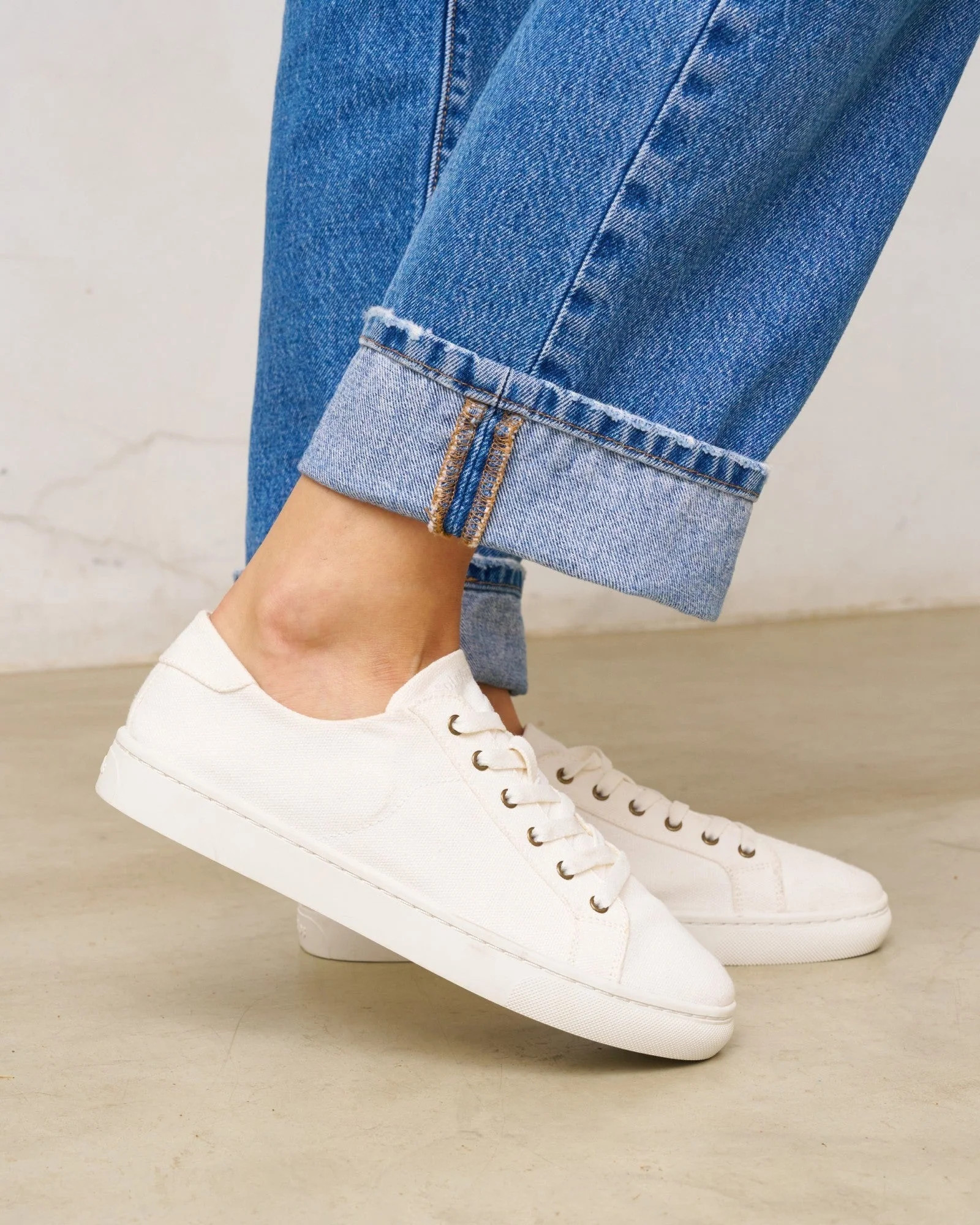 Women's Ibiza Canvas Sneaker | La Concha Ivory | Soludos