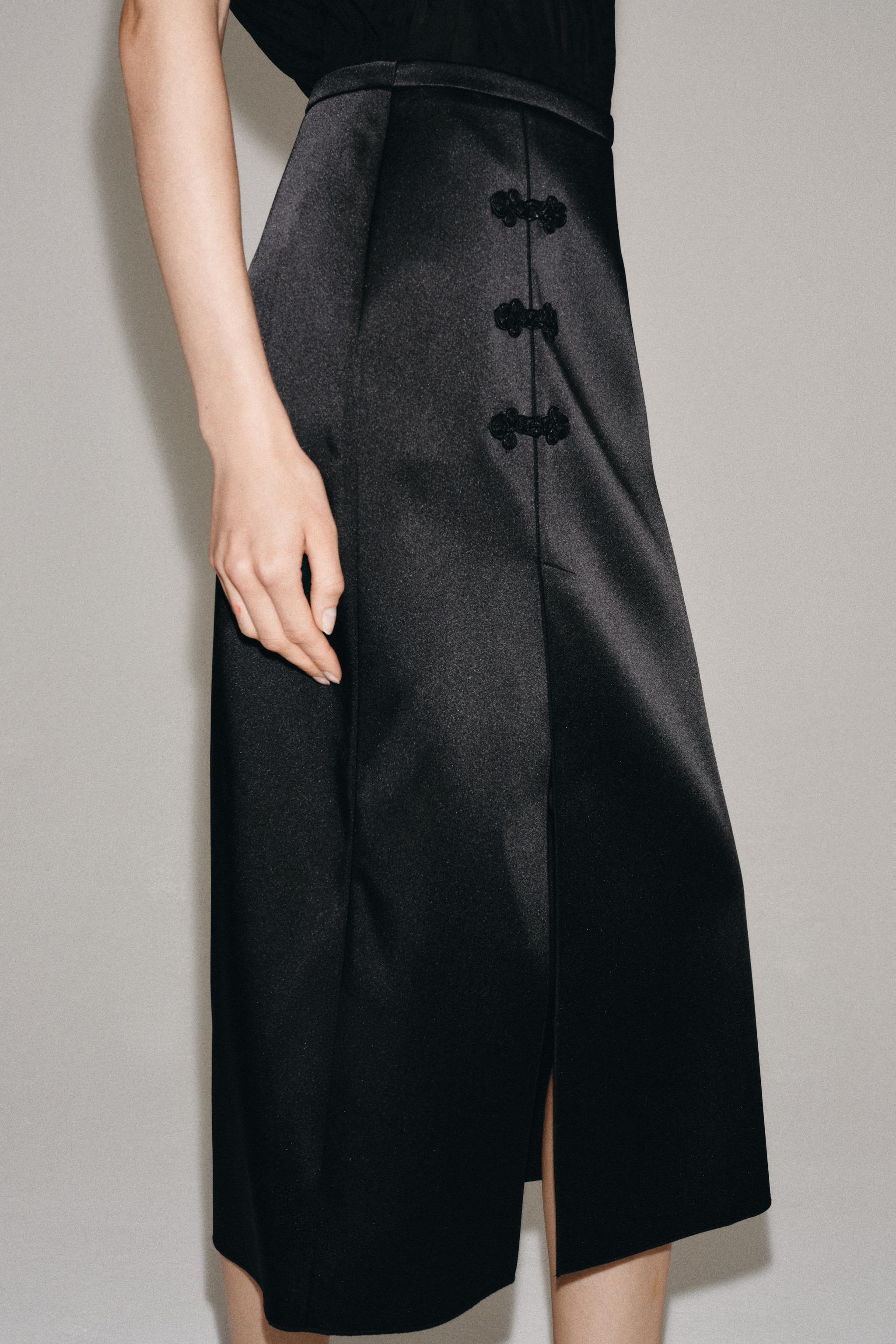 ZW COLLECTION SATIN SKIRT WITH FROG FASTENING | Zara UK