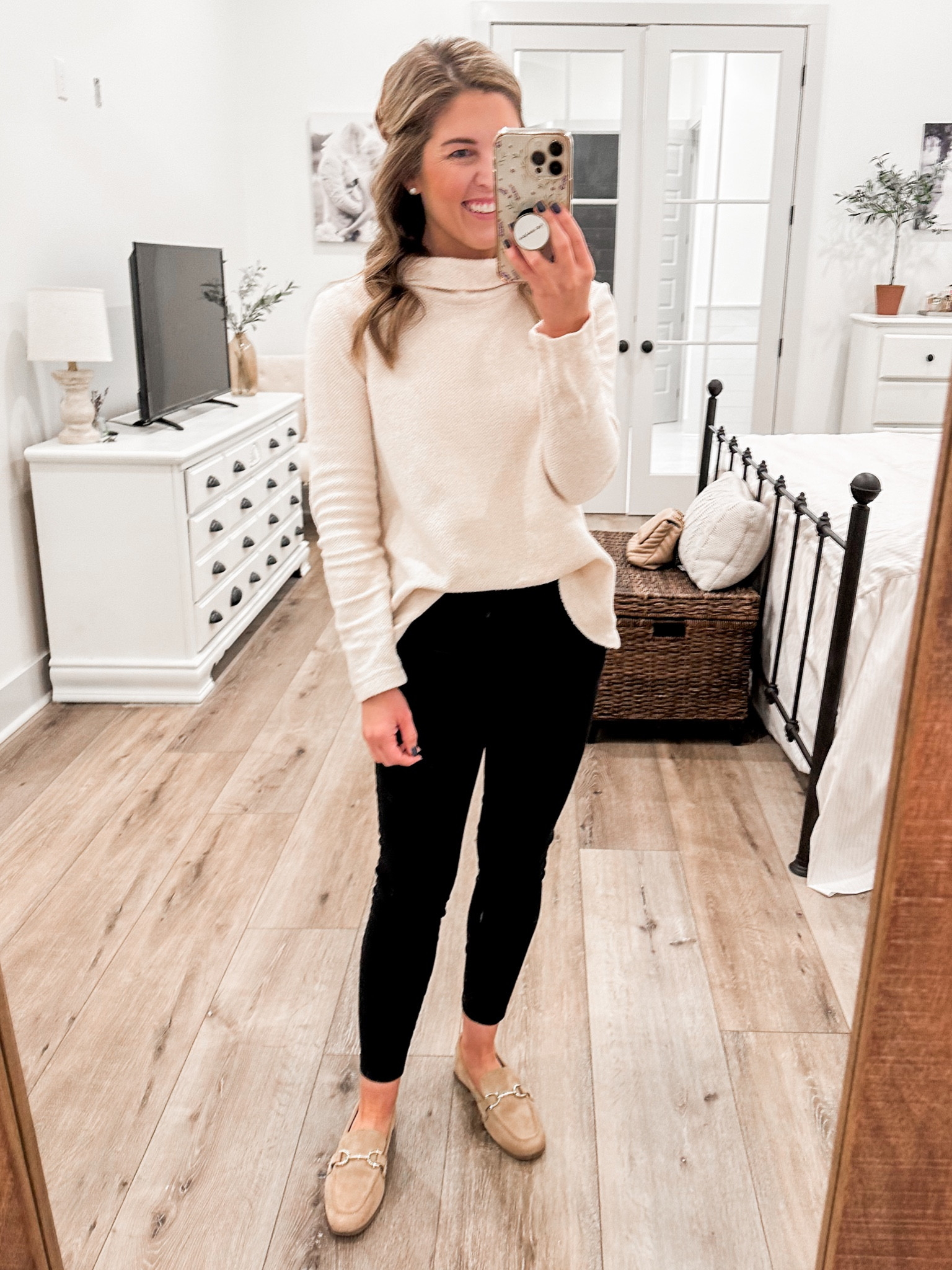 Thursday work outfit🍂 Shopped my closet but linked similars for my sweater and work pants
Loafers- 5.5 (size down 1/2 size) 


#LTKSeasonal #LTKworkwear #LTKfindsunder50