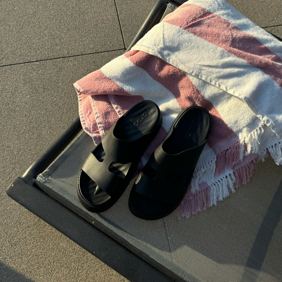 the comfiest spring and summer sandals ☀️🌊