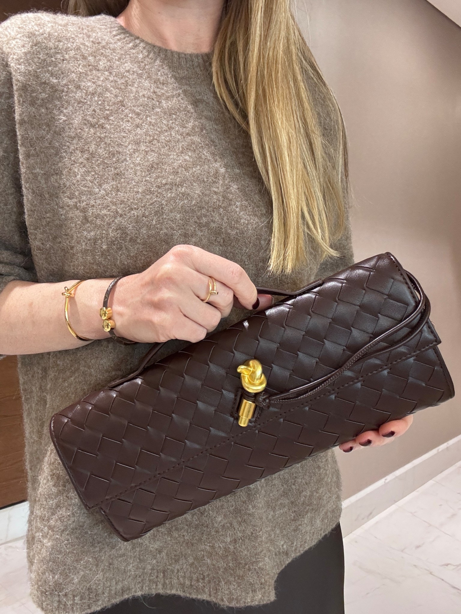 Fashion Find For Less

Woven clutch chocolate brown bag 

#LTKuk #LTKbag #LTKeurope