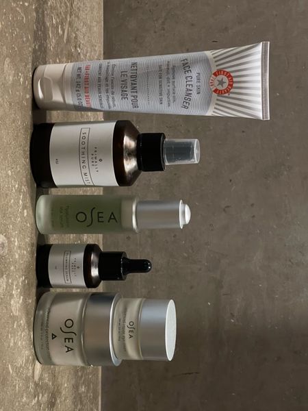 clean 6 step skincare routine 

primally pure (code kelsey) — get the mist and serum trios 🤌🏼 

#LTKbeauty