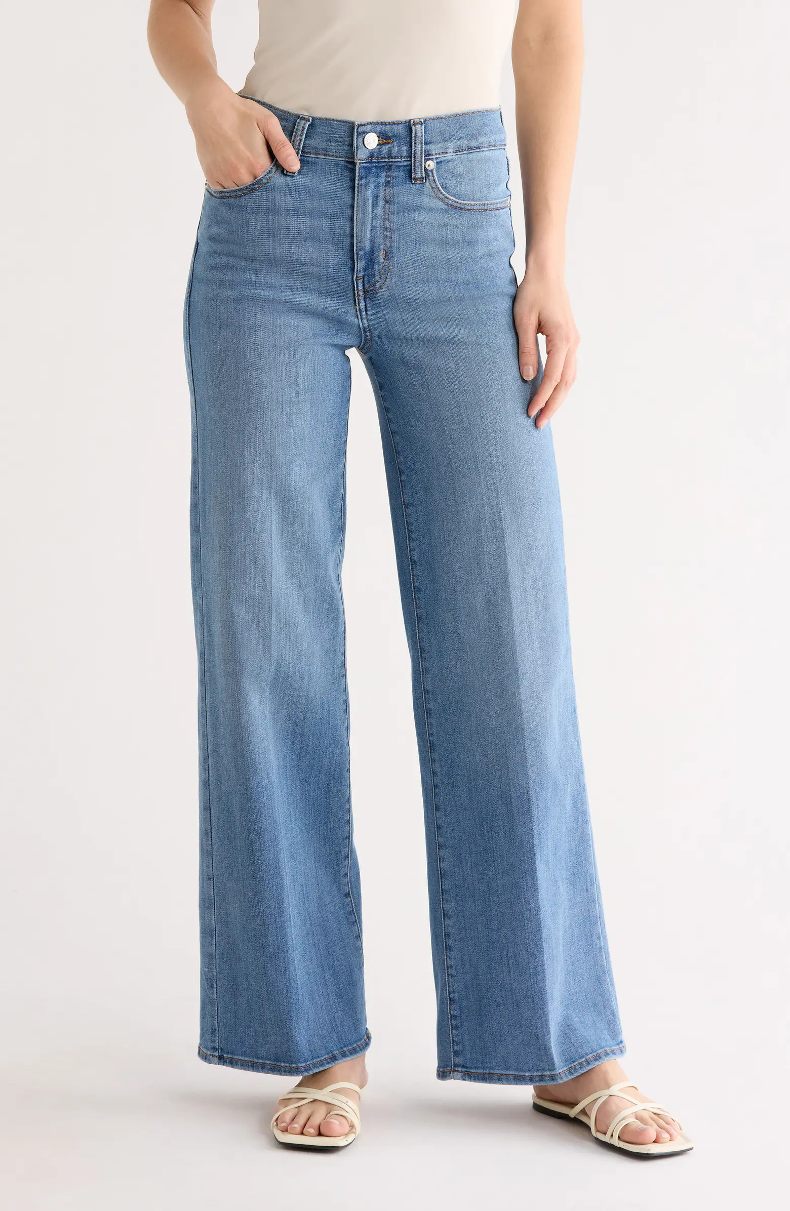 FRAME The High Rise Wide Leg Jeans | Nordstromrack | Nordstrom Rack