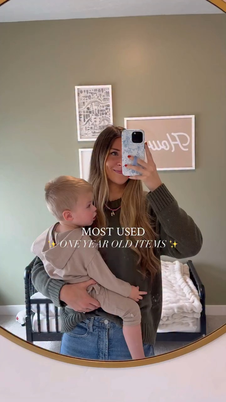 10 items you’ll use every single day with your old year old ✨👶🏼🍼🤍

MOST USED 1 YEAR OLD ITEMS 👇🏻

FEEDING ESSENTIALS 🍽️
- suction plates & bowls 
- leakproof water bottle
- snack cup & snack spinner 
- silicon bibs 
- highchair with removable tray 
- peel n’ stick placemats 

OUT & ABOUT 🚙
- travel stroller 
- safety straps 
- organized diaper bag 
- wet & dry bags 
- portable high chair 
- to-go snack containers 
- picnic blanket 

DAILY ROUTINE ☀️
- sleep sacks
- sound machine 
- hooded towels for bathtime 
- bath toys 
- interactive books 
- learning tower 
- rotating car seat 

DEVELOPMENT TOYS 🧸
- slide 
- basketball hoop 
- ride on toy 
- stacking blocks or rings 
- chunky crayons 
- balls (all sizes)
- bubbles 
- outdoor water table 

💌 Send this to a mom friend with a one year old & save for later!! 

#oneyearsold #oneyearold #oneyearoldmusthaves #babymusthaves #mostusedbabyitems

#LTKKids #LTKmomlife #LTKBaby