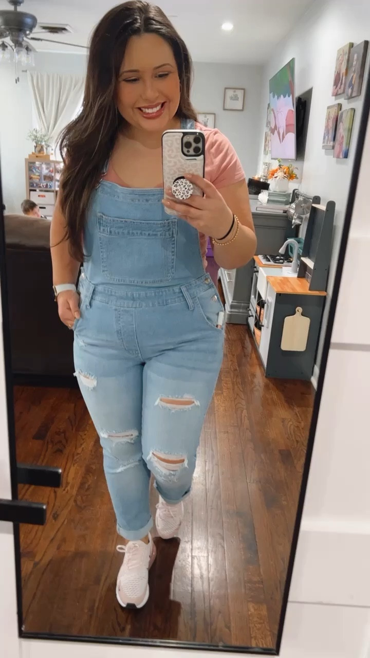 Cute and comfy mommy fit I’m a size medium and I’m 5’2 they don’t have a ton of stretch so I hope that helps 😊 

#LTKfit #LTKstyletip #LTKunder50