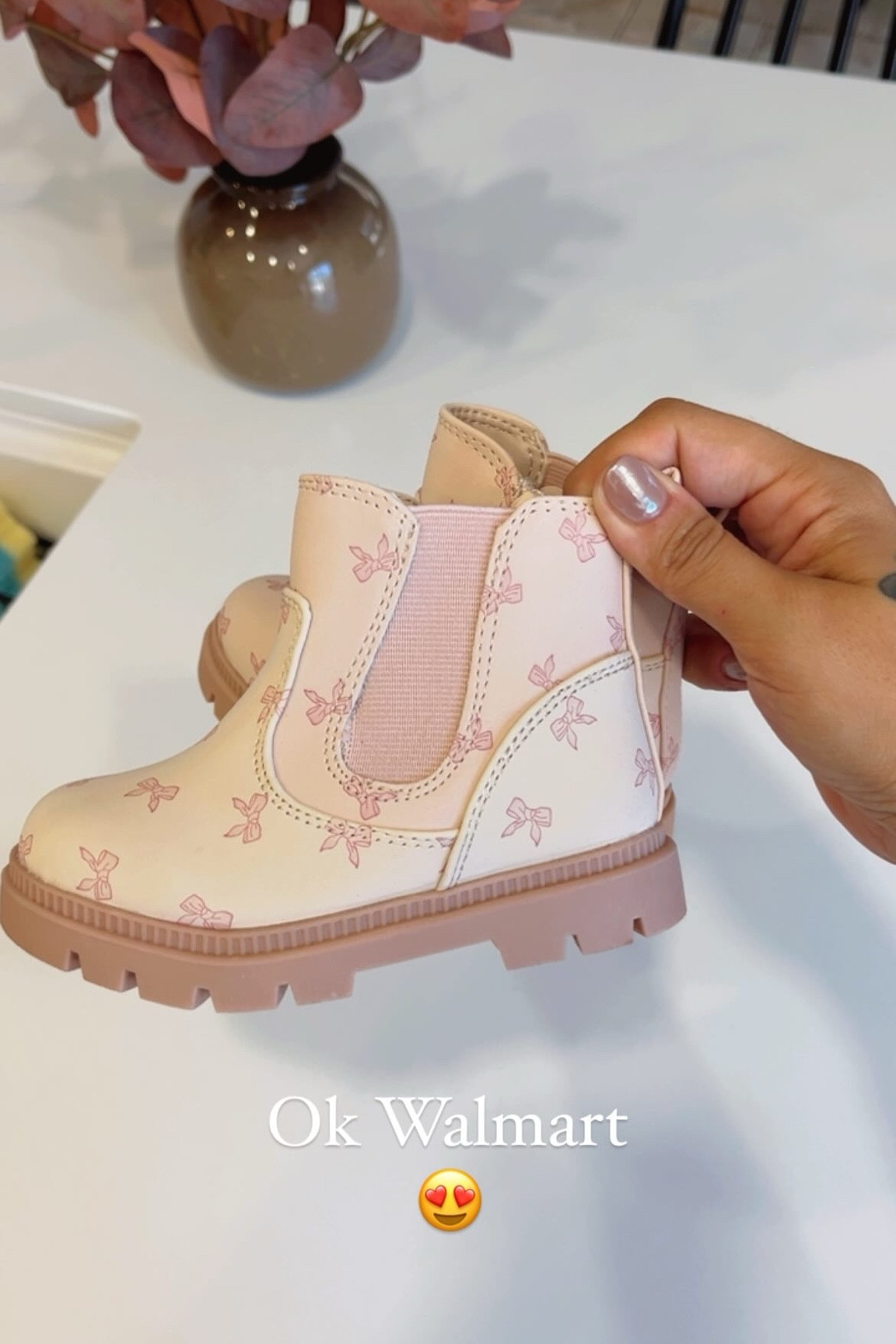 Walmart toddler girl boots 🎀


#LTKU #LTKFindsUnder100 #LTKKids