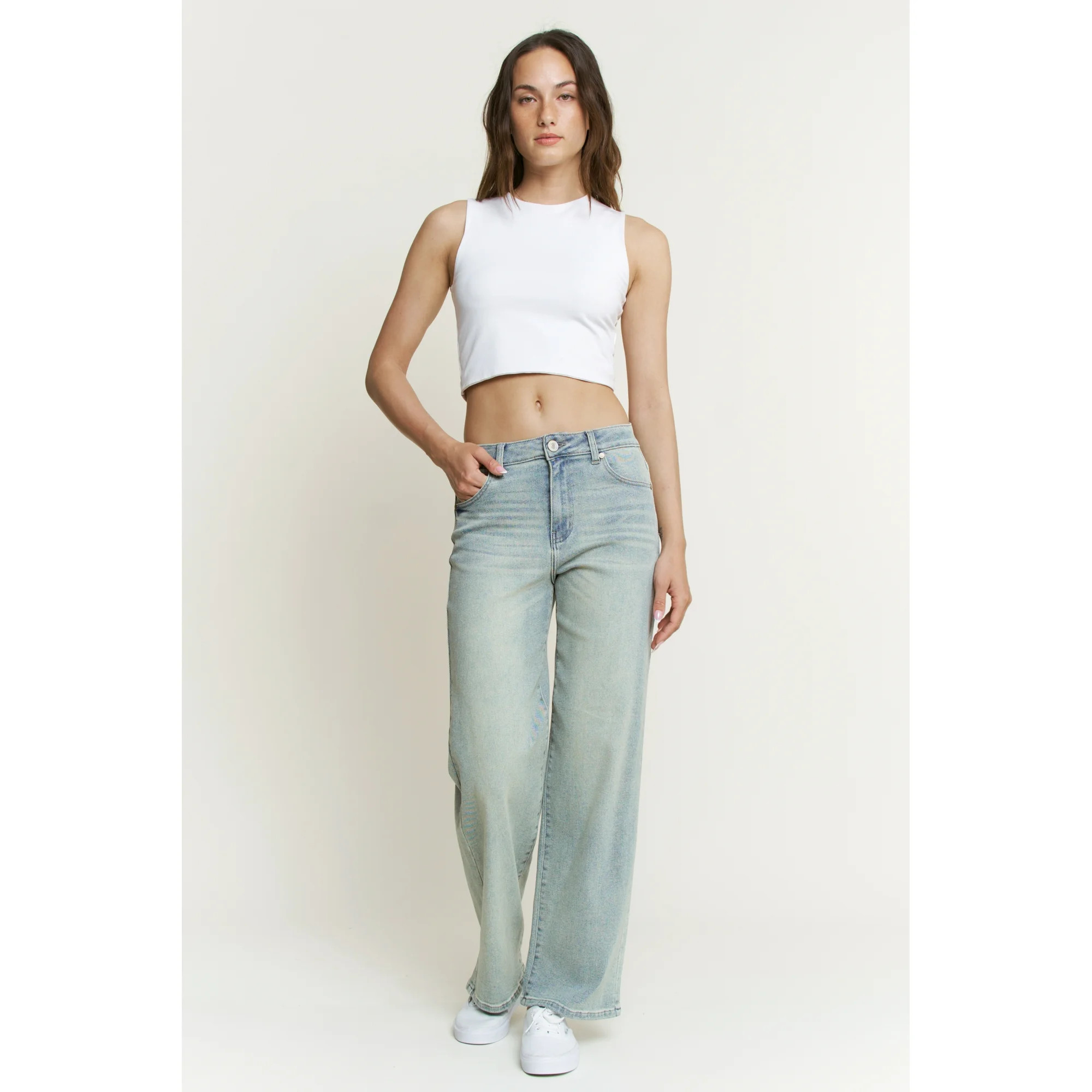 Lilac Sunset Women’s High-Rise Wide Leg Jeans, Relaxed Fit, Antique Light Blue, Juniors Sizes 1... | Walmart (US)