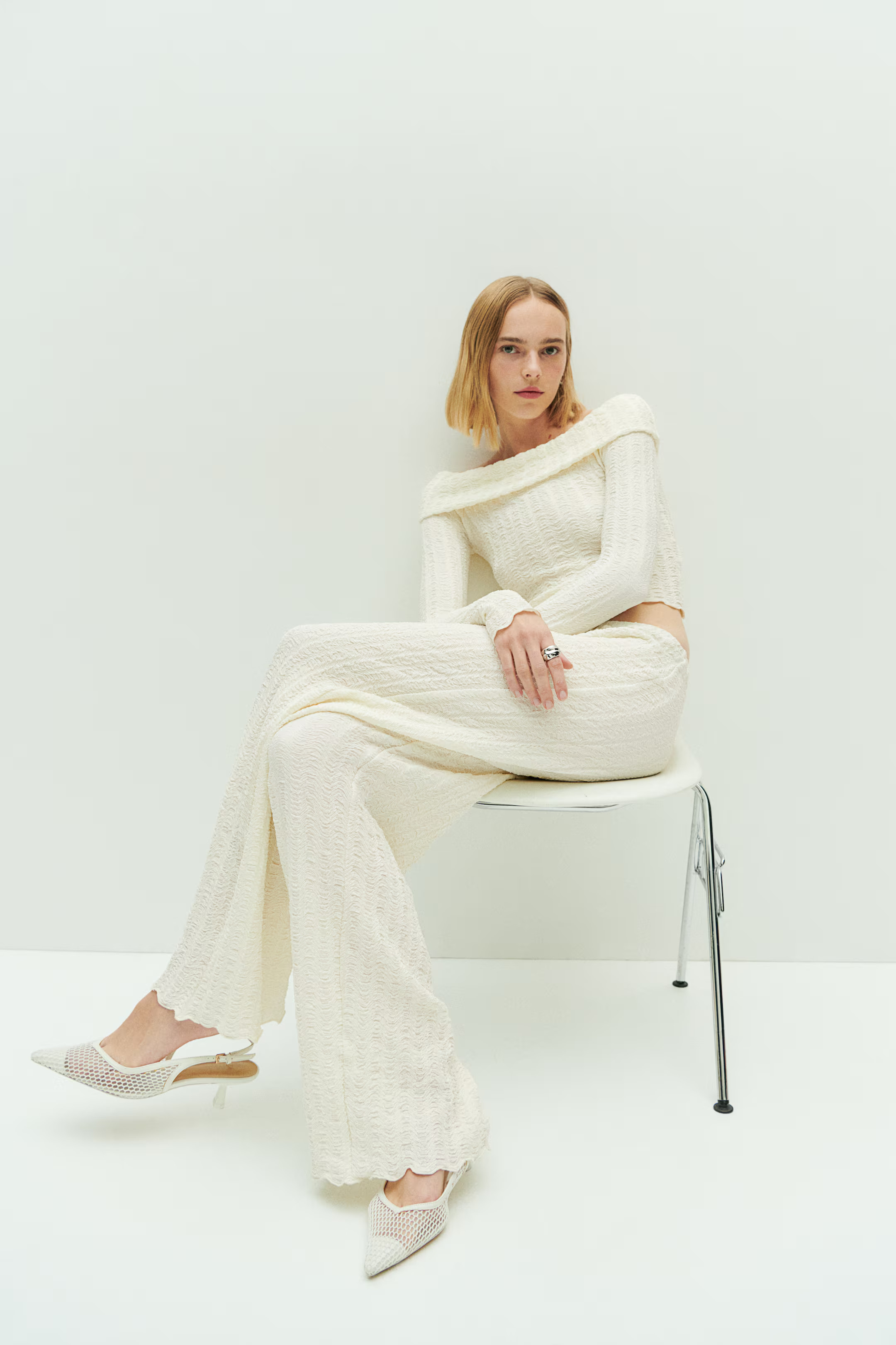 Wide-Leg Textured Pants - Cream - Ladies | H&M US | H&M (US + CA)