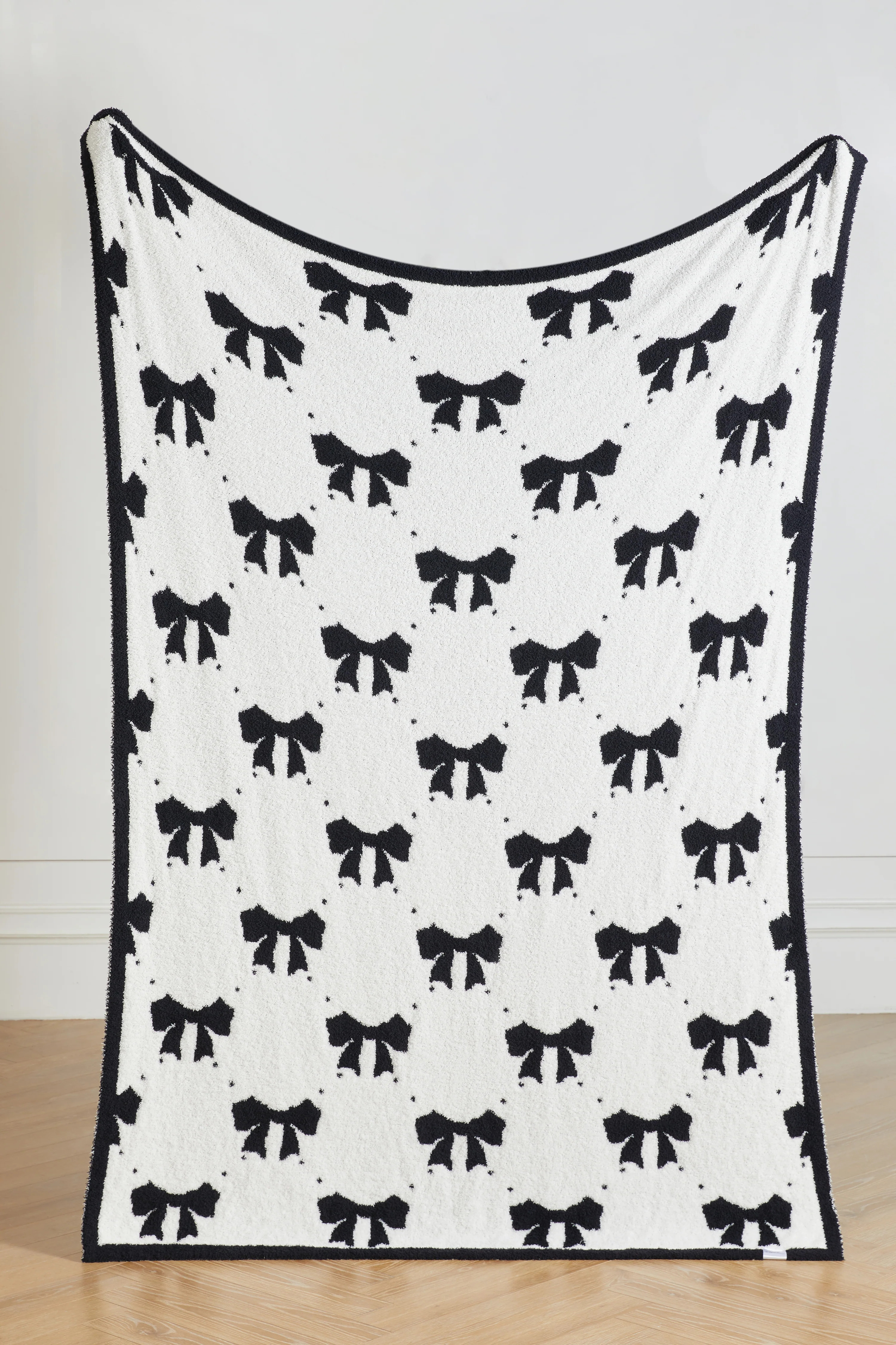 "Pretty as a Bow" Buttery Blanket | The Styled Collection