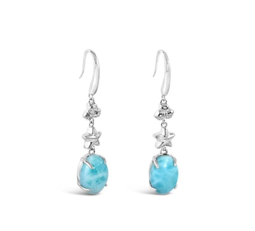 𝙽𝚊𝚞𝚝𝚒𝚌𝚊𝚕 𝚜𝚝𝚢𝚕𝚎 𝚖𝚎𝚎𝚝𝚜 𝚜𝚘𝚙𝚑𝚒𝚜𝚝𝚒𝚌𝚊𝚝𝚎𝚍 𝚏𝚊𝚜𝚑𝚒𝚘𝚗. 𝚃𝚑𝚎𝚜𝚎 𝚋𝚎𝚊𝚞𝚝𝚒𝚏𝚞𝚕 𝚍𝚛𝚘𝚙 𝚎𝚊𝚛𝚛𝚒𝚗𝚐𝚜 𝚠𝚒𝚕𝚕 𝚔𝚎𝚎𝚙 𝚢𝚘𝚞 𝚌𝚕𝚘𝚜𝚎 𝚝𝚘 𝚝𝚑𝚎 𝚘𝚌𝚎𝚊𝚗 𝚠𝚒𝚝𝚑 𝚊 𝚗𝚊𝚝𝚞𝚛𝚊𝚕 𝚕𝚊𝚛𝚒𝚖𝚊𝚛 𝚌𝚊𝚋𝚘𝚌𝚑𝚘𝚗 𝚊𝚌𝚌𝚎𝚗𝚝𝚎𝚍 𝚠𝚒𝚝𝚑 𝚊 𝚍𝚊𝚗𝚌𝚒𝚗𝚐 𝚜𝚝𝚊𝚛𝚏𝚒𝚜𝚑 𝚊𝚗𝚍 𝚋𝚊𝚛𝚗𝚊𝚌𝚕𝚎 𝚌𝚕𝚞𝚜𝚝𝚎𝚛. 𝙳𝚛𝚎𝚜𝚜 𝚞𝚙 𝚢𝚘𝚞𝚛 𝚏𝚊𝚟𝚘𝚛𝚒𝚝𝚎 𝚋𝚕𝚊𝚌𝚔 𝚍𝚛𝚎𝚜𝚜 𝚠𝚒𝚝𝚑 𝚝𝚑𝚒𝚜 𝚊𝚚𝚞𝚊𝚝𝚒𝚌 𝚊𝚌𝚌𝚎𝚜𝚜𝚘𝚛𝚢.

#LTKCyberWeek #LTKHoliday #LTKU