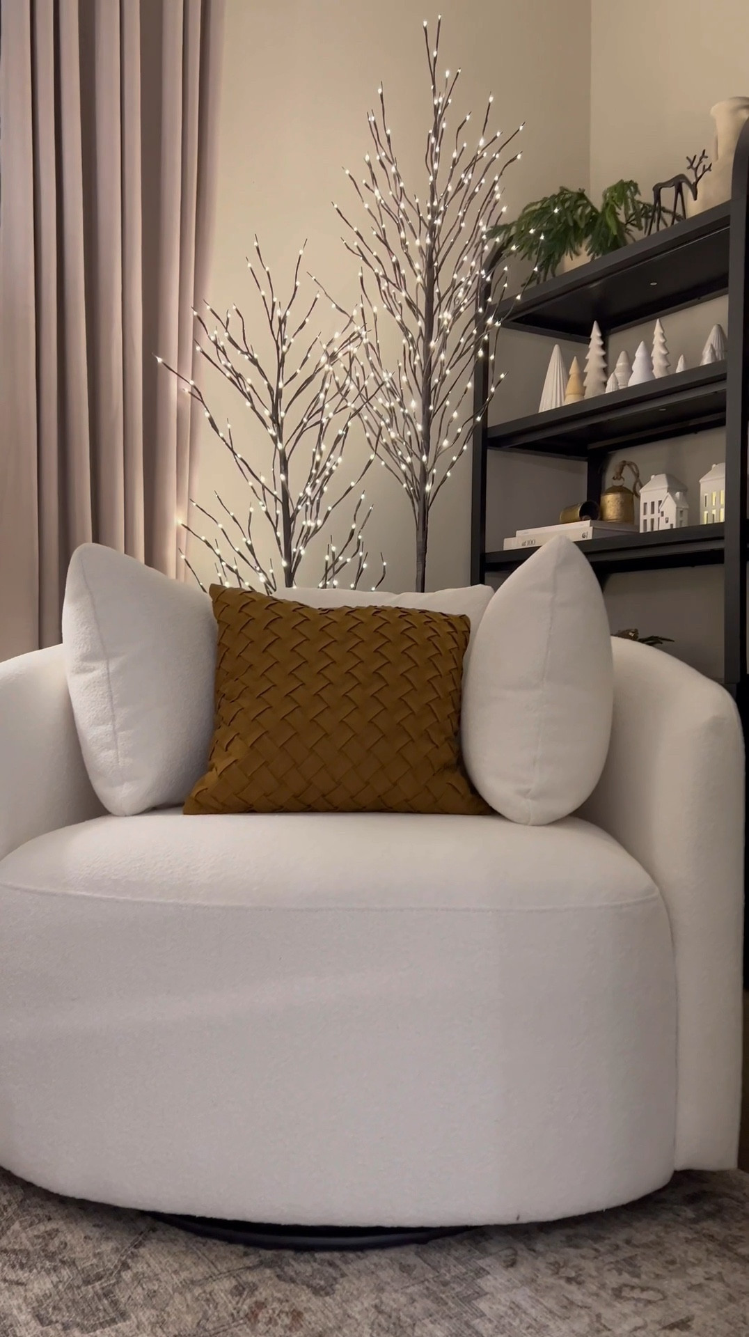 😍 I’m in love with these lit Christmas trees from Amazon. They add such a Christmasy vibe to your home and outdoor spaces. Scroll below to shop! 

#LTKHoliday #LTKHome #LTKVideo