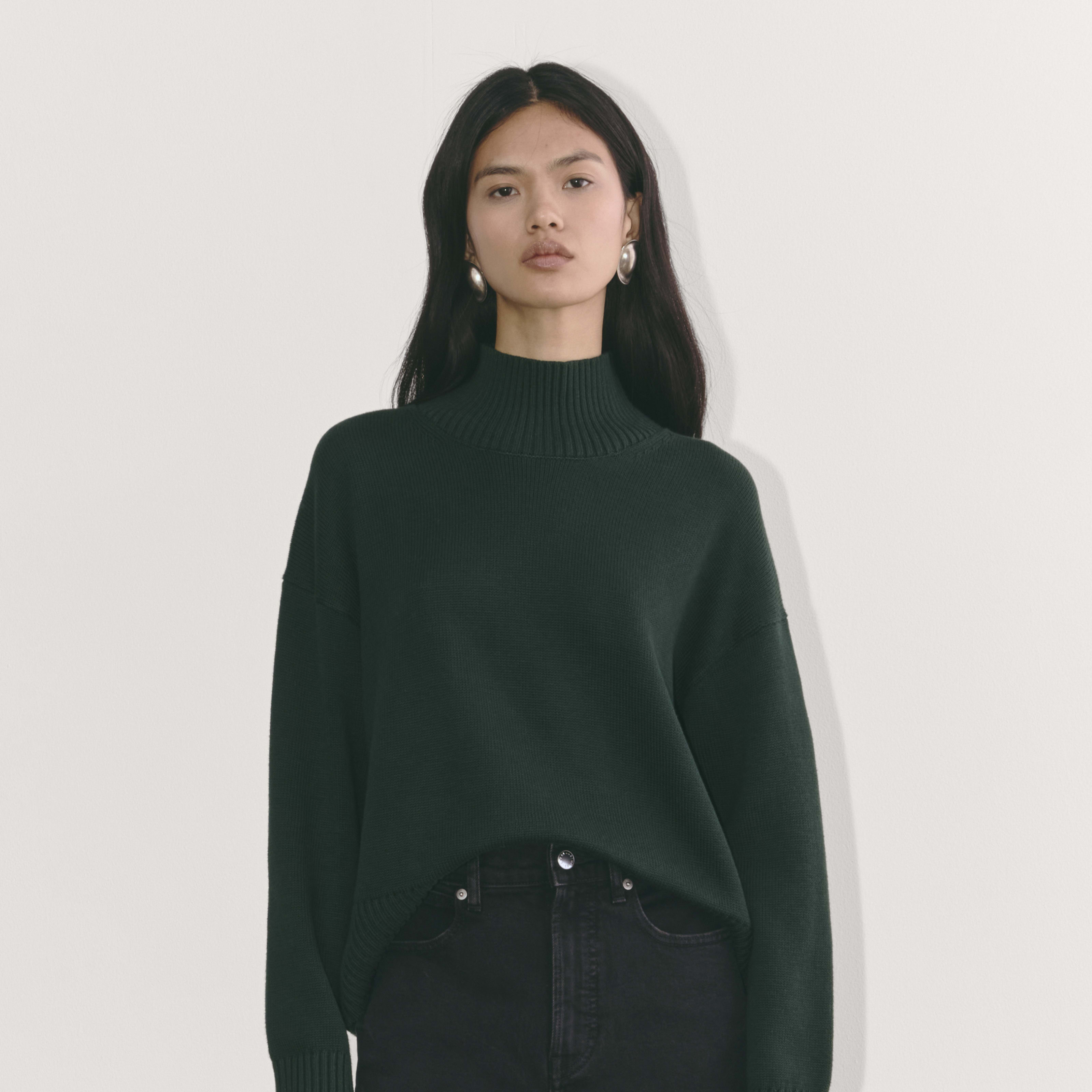 Women's Boxy Turtleneck in Everyday Cotton Sweater by Everlane in Scarab, Size S | Everlane
