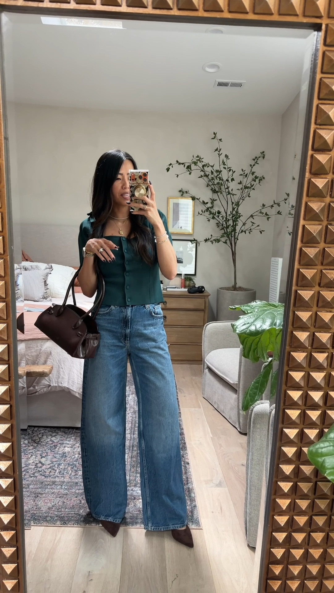 Zara top - med 
Zara denim - tts 28


Date night outfit
Desk to dinner 
Fall outfit 

#LTKStyleTip #LTKFindsUnder50 #LTKSaleAlert