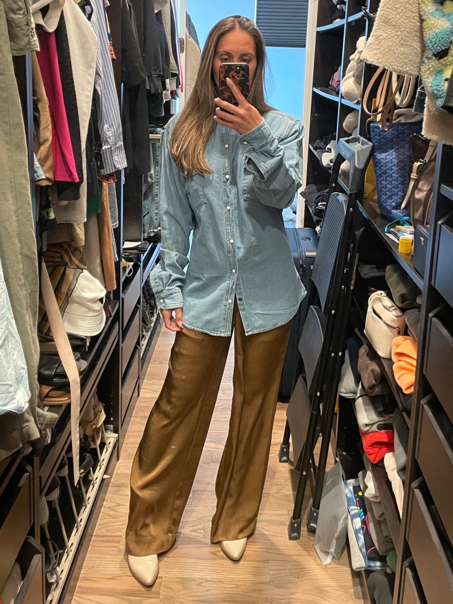 Perfect outfit for a girls weekend away!

#LTKootd #LTKgrwm