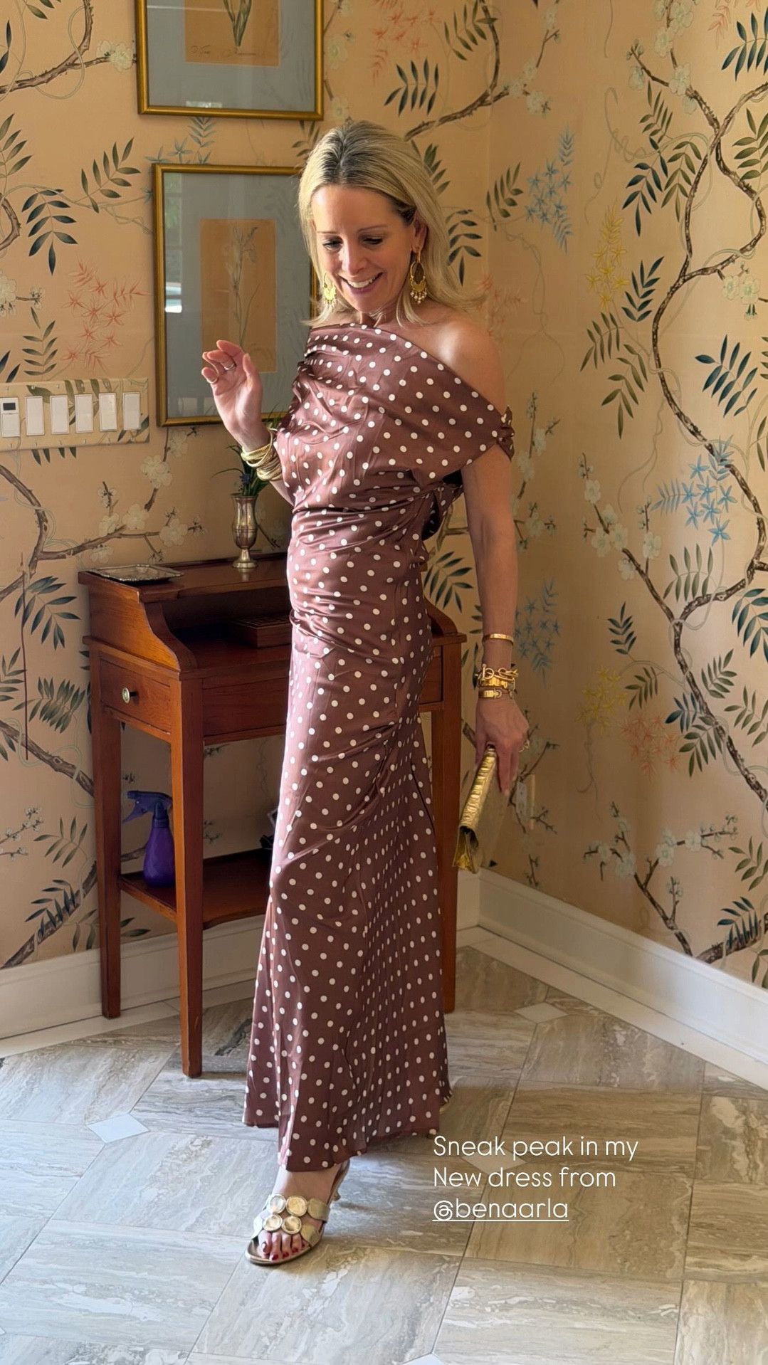 Sneak peak in my
New dress from
@benaarla I’m size small and it’s under $100

#LTKSaleAlert #LTKOver40 #LTKootd