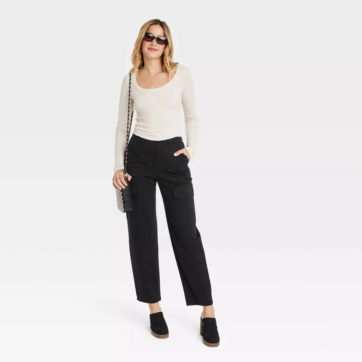 Women's High-Rise Loose Fit Utility Cargo Pants - Universal Thread™ | Target