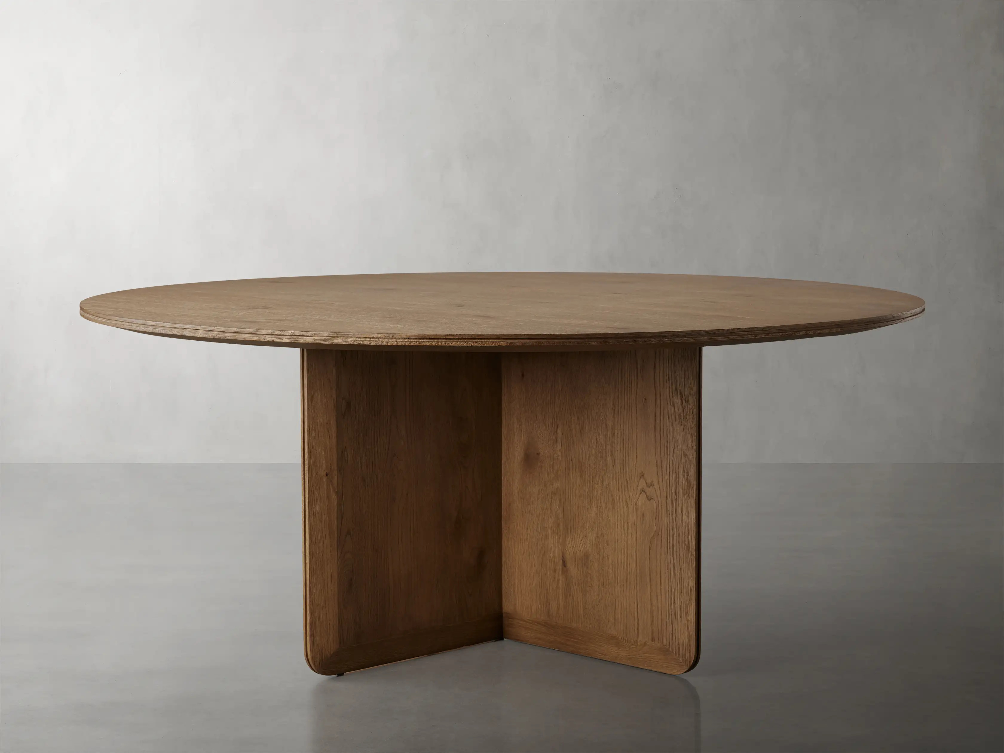 Felton Round Dining Table | Arhaus