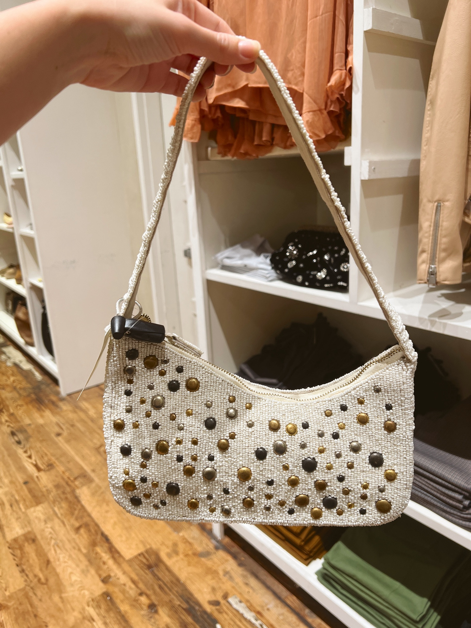 Loving this beaded bag 

#LTKStyleTip #LTKParties #LTKFindsUnder100