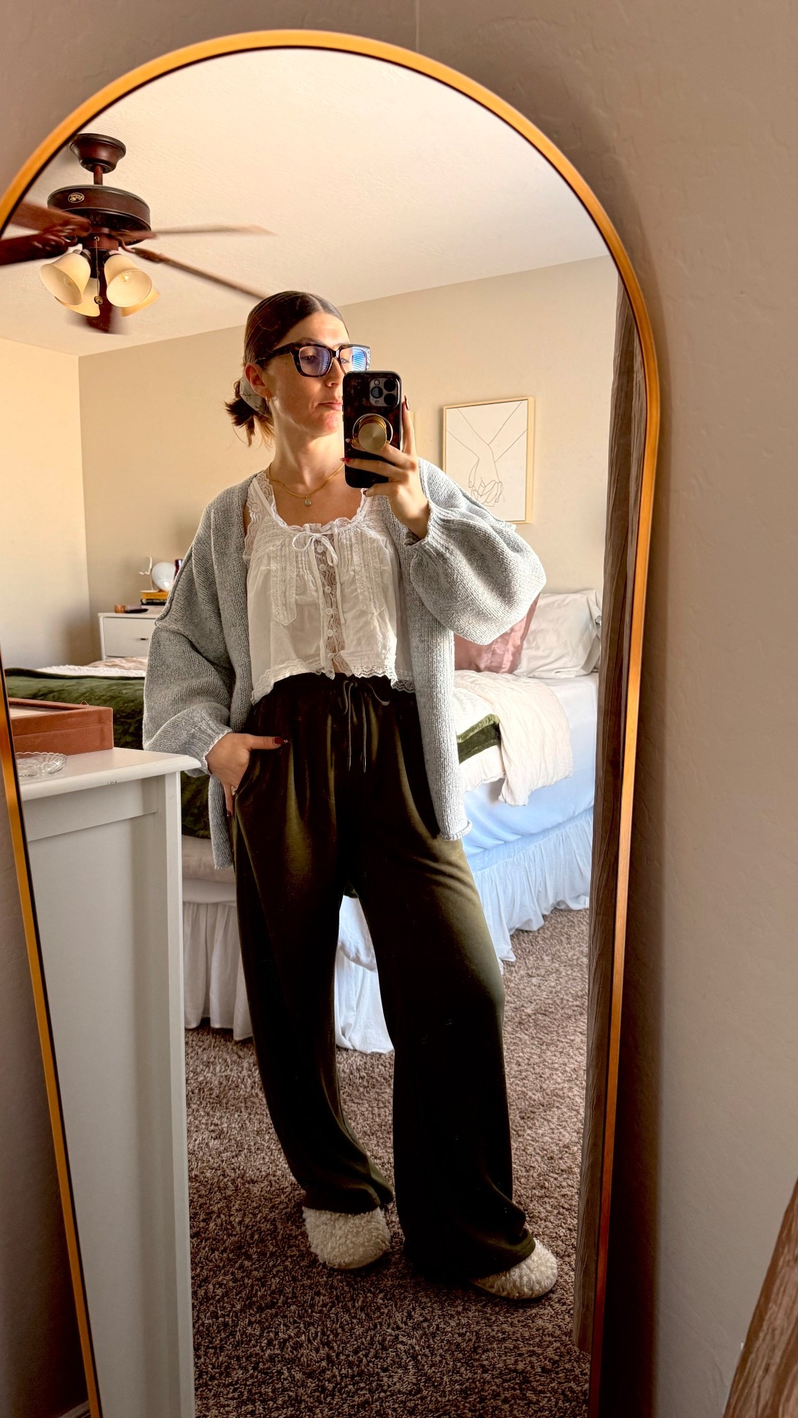 •White boho button front lace tank- size S
•Grey chunky sweater- size L
•Green drawstring pants w/ pockets- size M
•Gold hoops, necklace, ring- hypoallergenic 
•Blue light blockers- for small faces
•Fuzzy slippers- runs a smidge small 

#LTKmomlife #LTKootd #LTKPetite