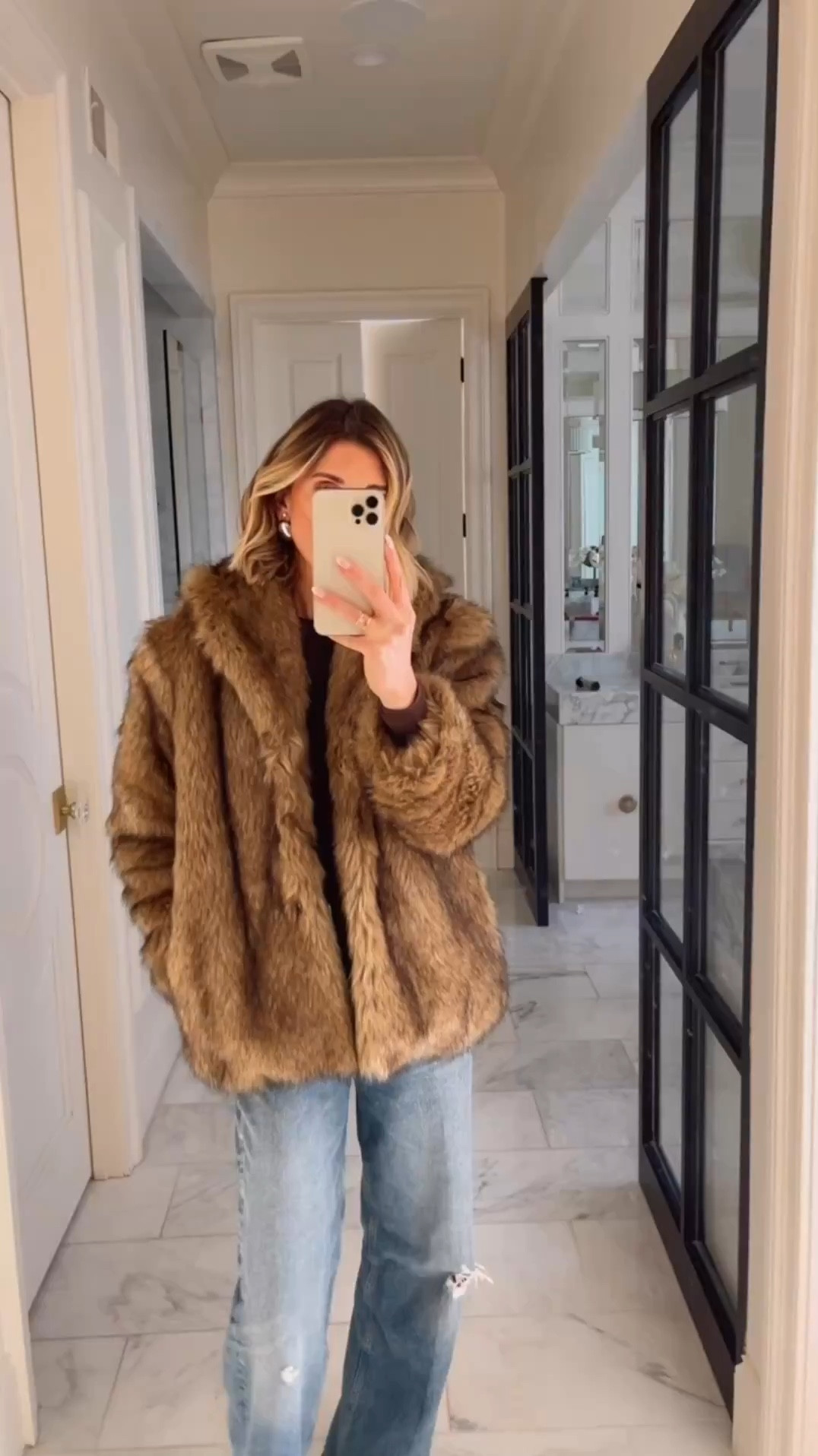 My faux fur jacket is currently on sale! Fits tts I'm wearing size small 