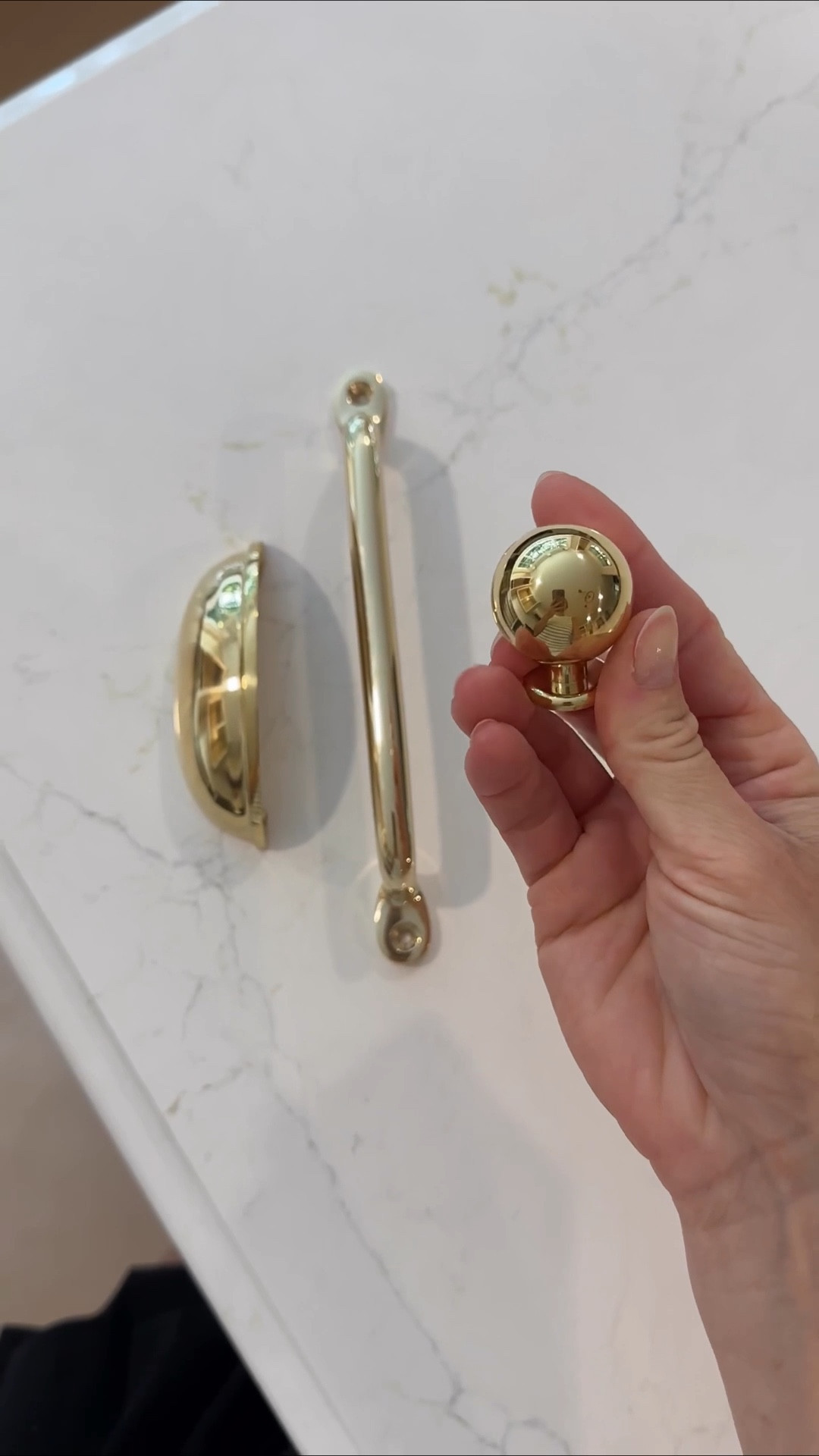 Rejuvenation look for less on Amazon with these unlacquered brass cabinet knobs, bar pulls, and cup pulls! 

*KNOBS AND CUP PULLS SHARE A LINK* tab over from 1-1/8 knob to 3-in. hole center cup on Amazon 

Cabinet hardware, designer look for less, 
Kitchen makeover, bathroom makeover, kitchen renovation 

#LTKHome
