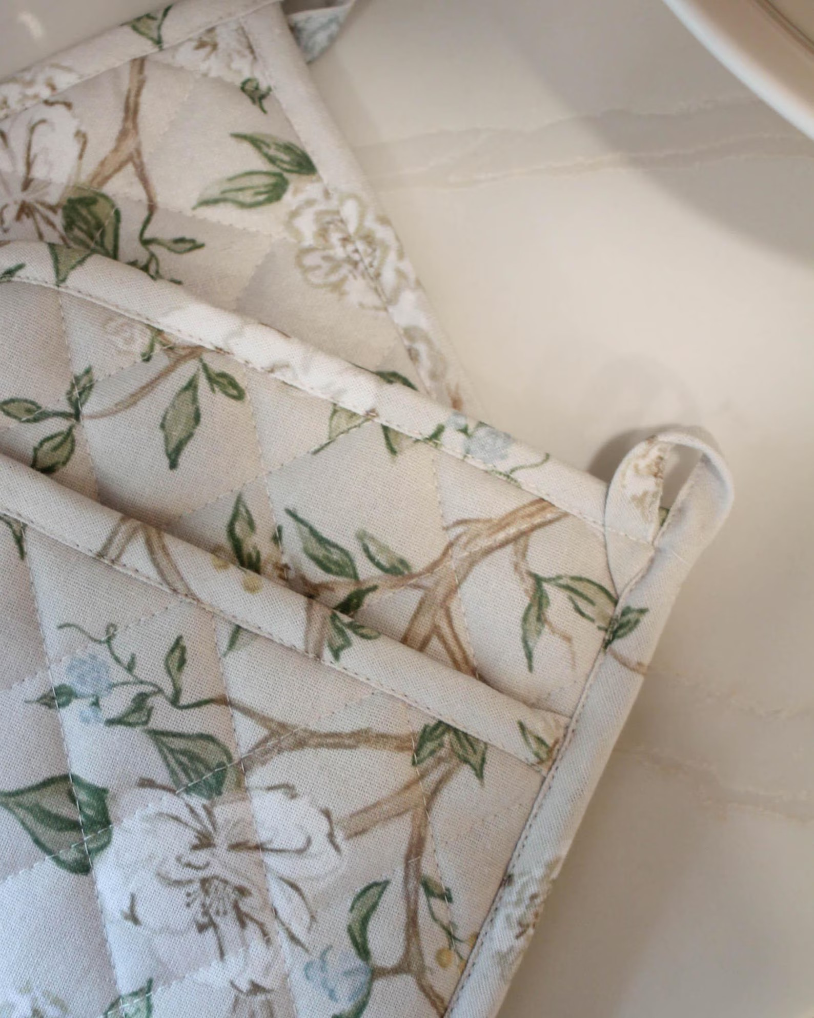 Quilted Potholder Set of 2, Chinoiserie Print Floral Cotton Hot Pads With Loops | Etsy (US)