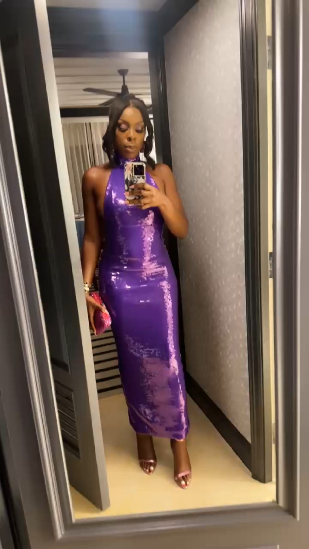 A little commotion for the dresss

#LTKHoliday #LTKParties #LTKStyleTip