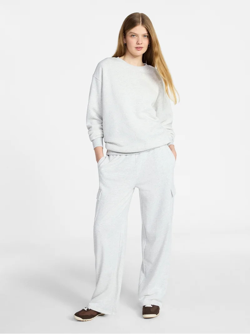 No Boundaries French Terry Cargo Pants, 30" Inseam, Women's XXS-XXL | Walmart (US)