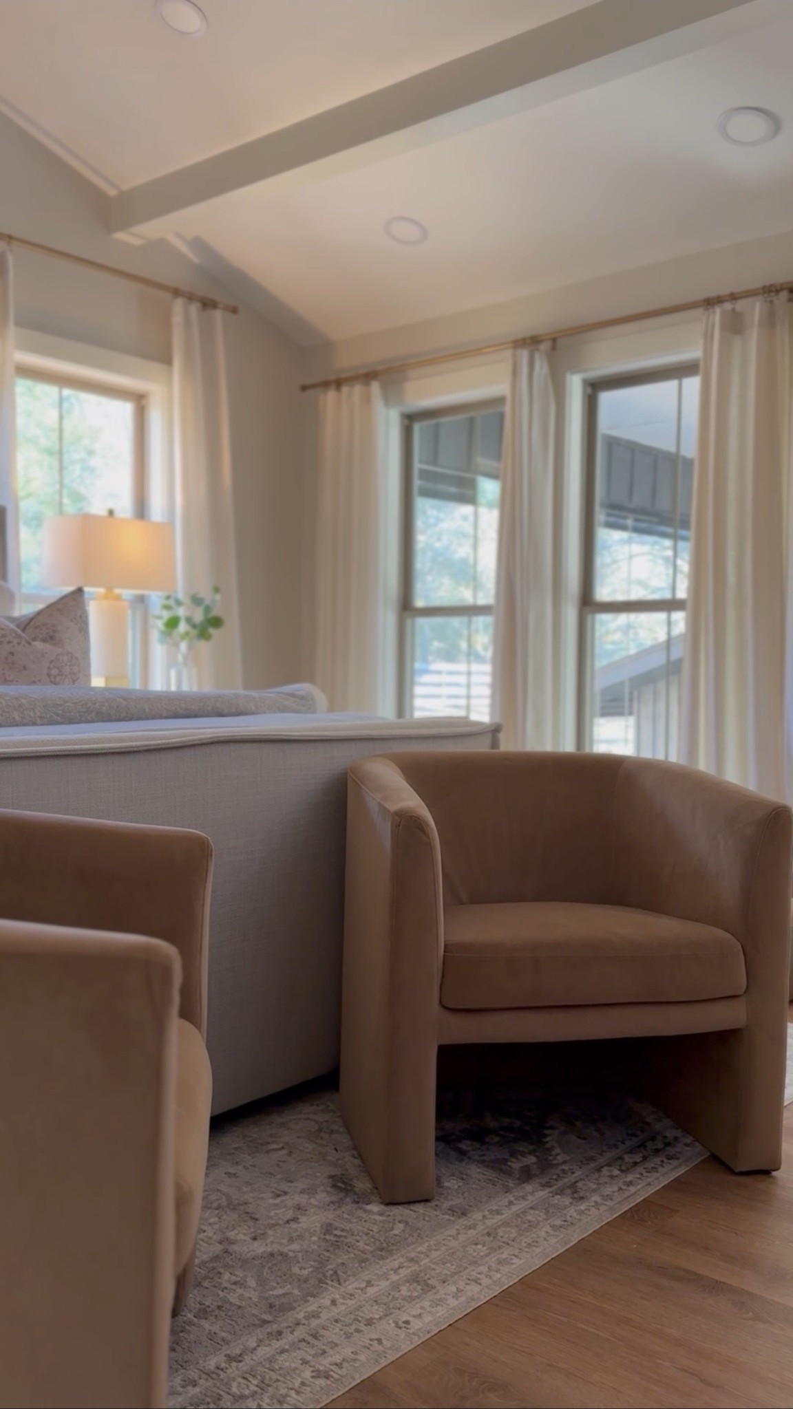 My bedroom chairs are on sale today from target!! 

#LTKSaleAlert #LTKStyleTip #LTKHome
