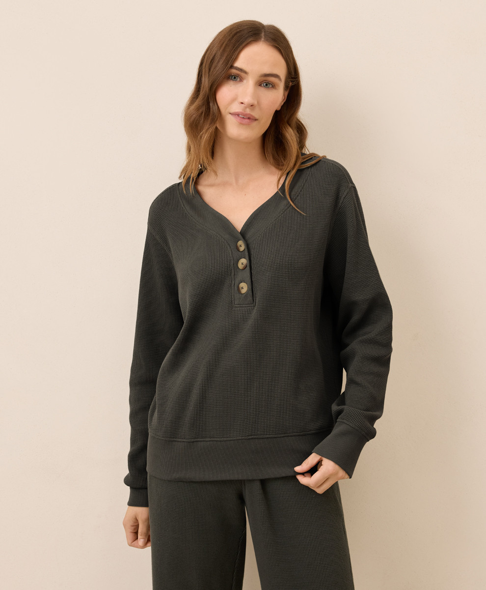 Women's Oak Thermal Waffle Henley Pullover M | Pact Apparel