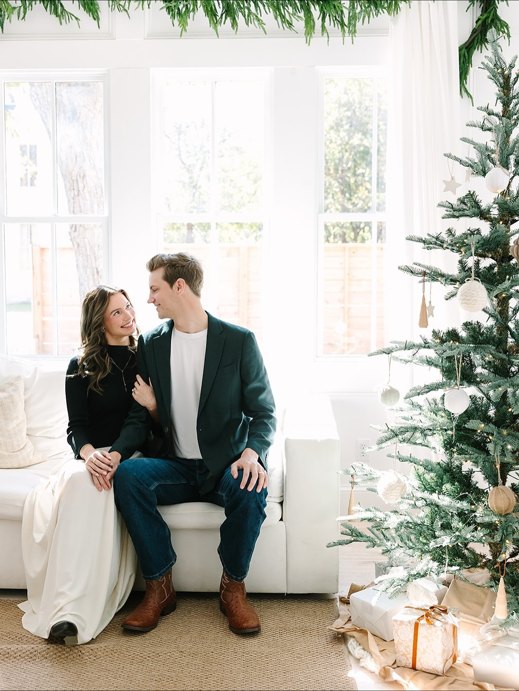 An early Merry Christmas from the McWilliams family 🎄 

📷 by the best @hannahwayphoto ❤️

Outfit is linked in my bio on @shopmy! ✨