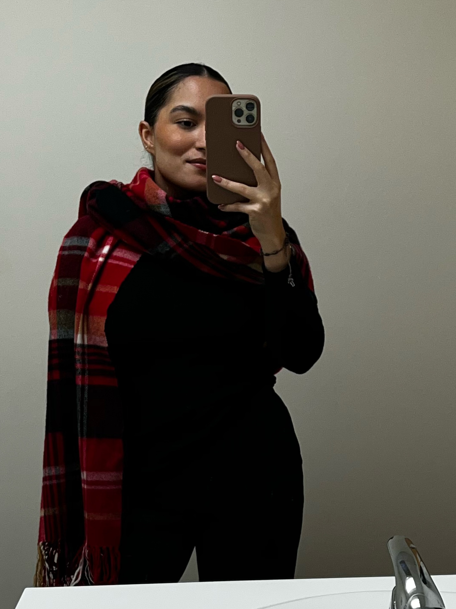 Work outfit of the day 

Top turtleneck long sleeve sweater
Long wide leg trousers 
Veja sneakers
Red striped scarf 

#outfitoftheday #workoutfit #ootd #christmas #winteroutfit #LTK #LTKHiftGuide #allblackoutfit #winterfashion 

#LTKSeasonal #LTKHoliday #LTKfindsunder100 #LTKfindsunder50 #LTKworkwear