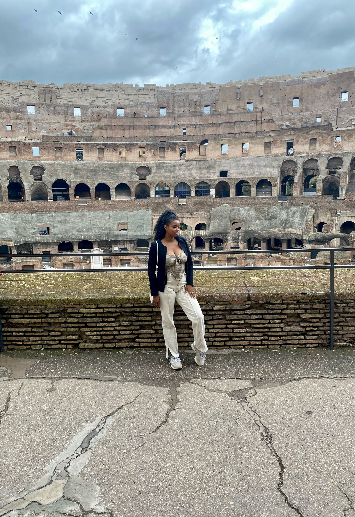 Italia moments 🇮🇹
.
.
.
📍Colosseum
.
.
.
.
.
.
.
.
.
.
.
.
.
# #italyrome #romeitaly🇮🇹 #placestovisit #placestovisitinrome #placestovisitinitaly #ootd #outfitoftheday #outfitinspo 

#LTKfindsunder50 #LTKfindsunder100 #LTKstyletip