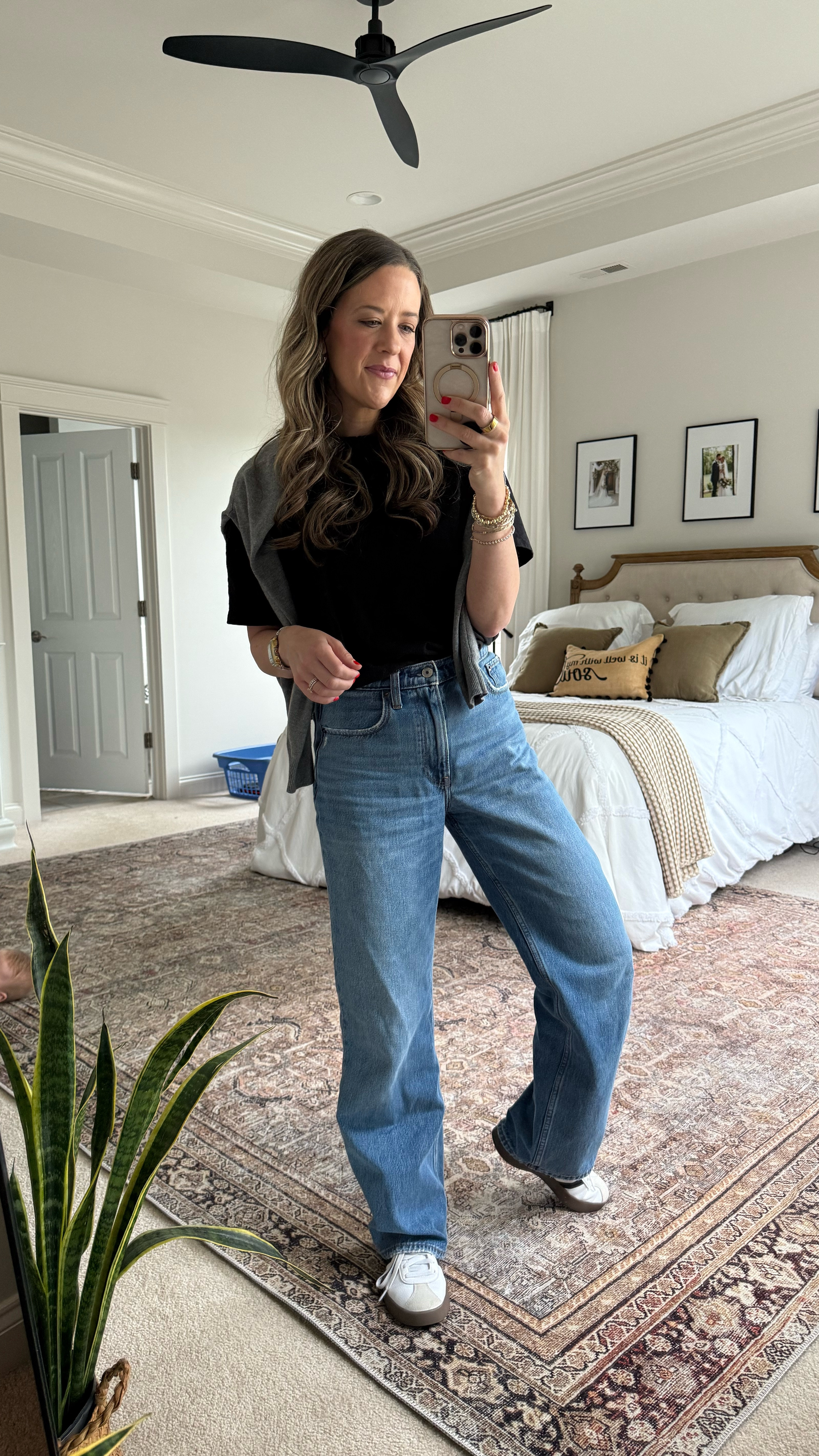 Day 29 of my trial summer capsule wardrobe. 

Sizing
Black Boyfriend Tee: XS
Jeans: 25r
Neutral Sneakers: TTS

elevated casual, elevated mom style, casual chic, classic style, preppy style, coastal style, grand millennial stylee

#LTKFindsUnder50 #LTKSummerEdit #LTKSeasonal
