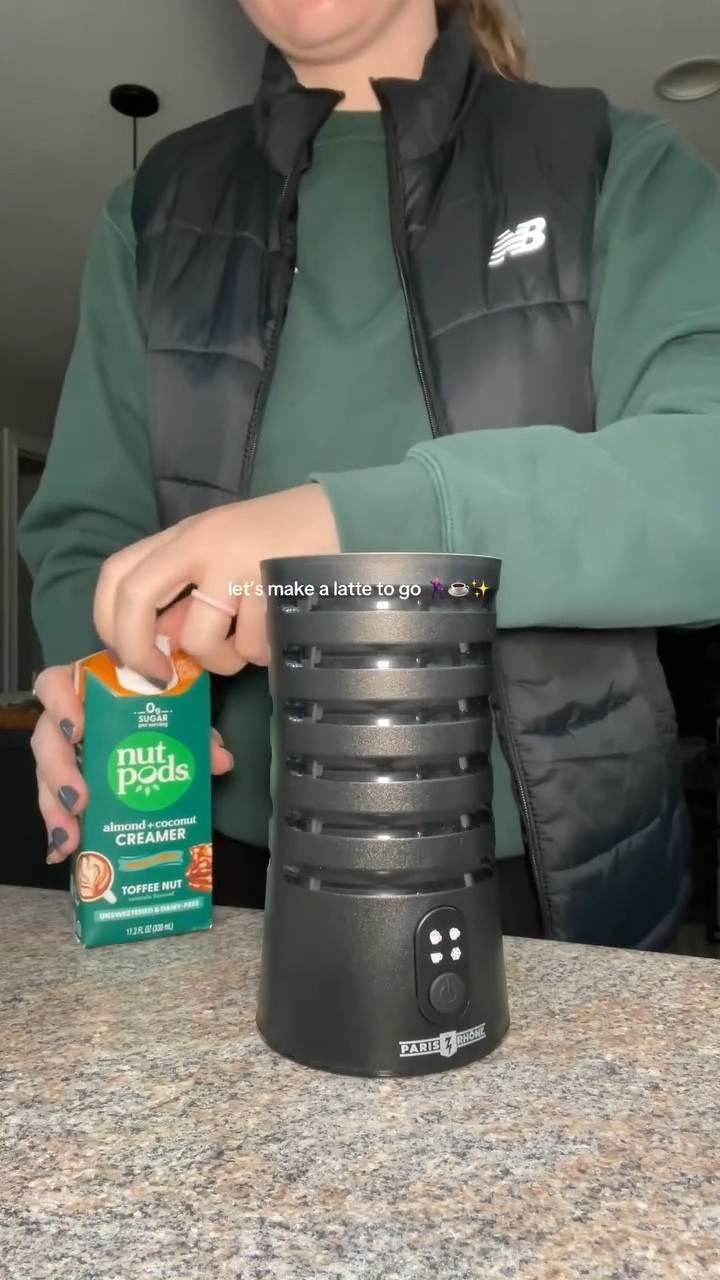 caffeine + this Kesha mashup has me ready to kick today’s booty #latte #latteathome #coffeestagram #nutpodspartner #nutpodstoffeenut @nutpods