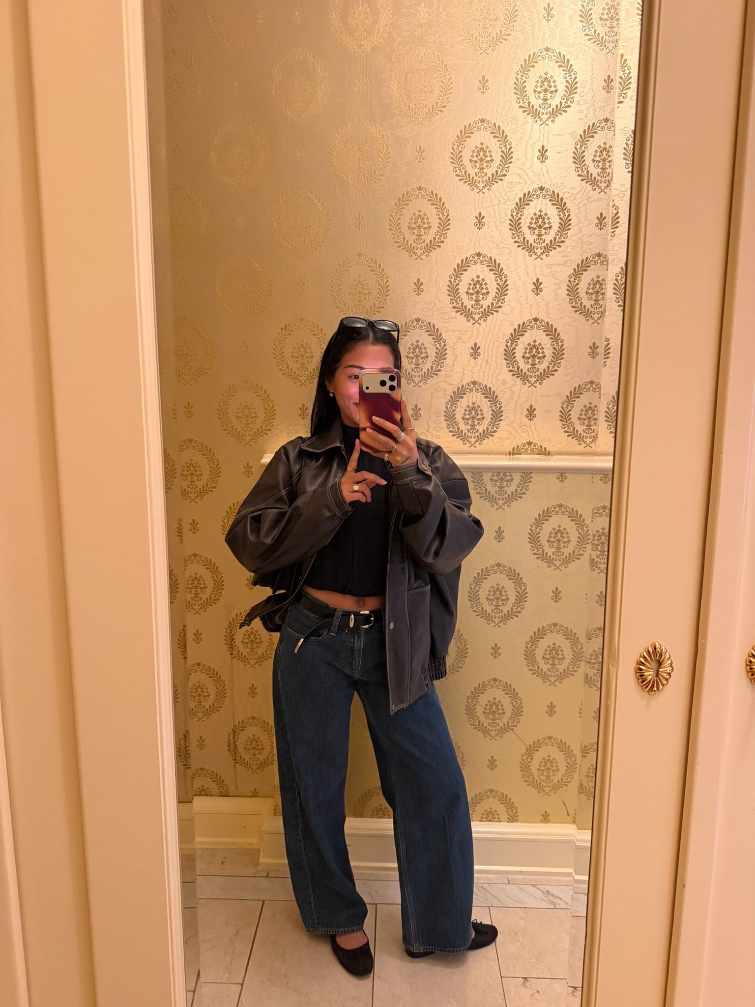 A chic outfit for a date night out!

#LTKdayinmylife #LTKgrwm #LTKootd