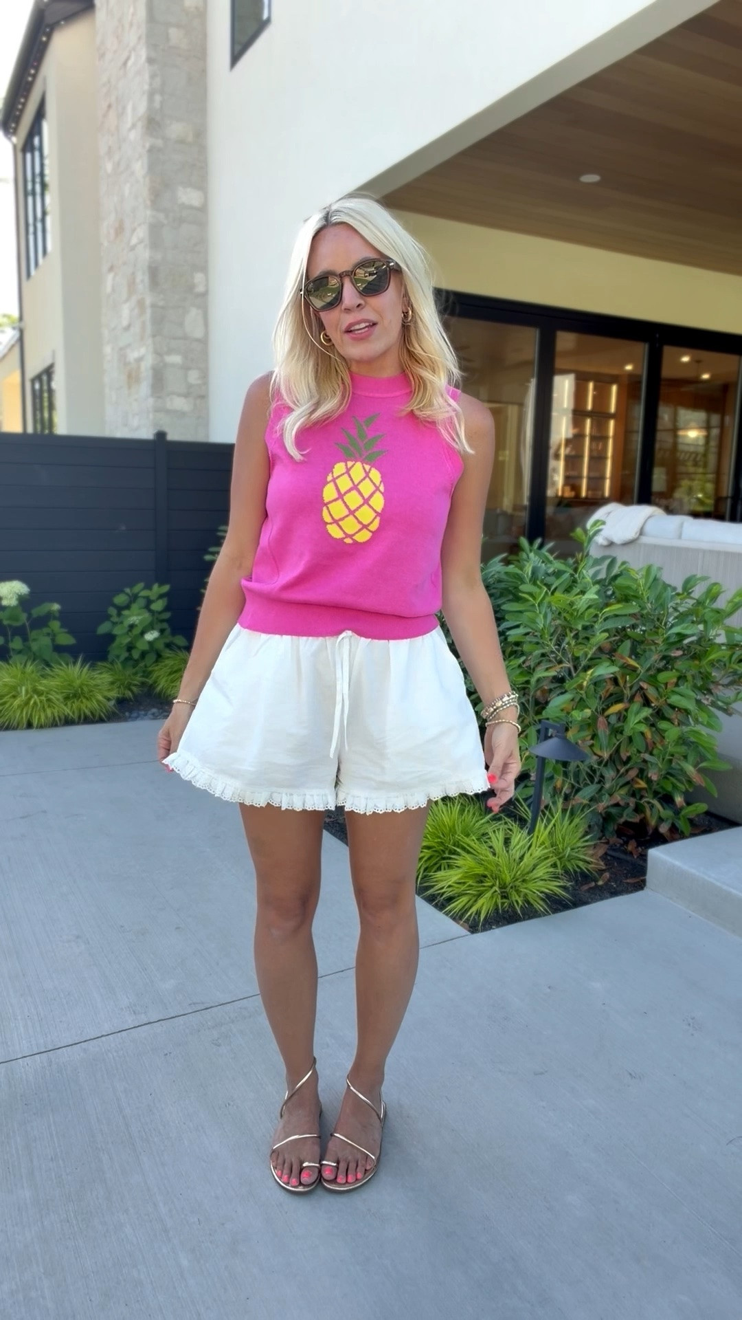 This pineapple top is so cute!

#LTKootd #LTKgrwm #LTKmomlife