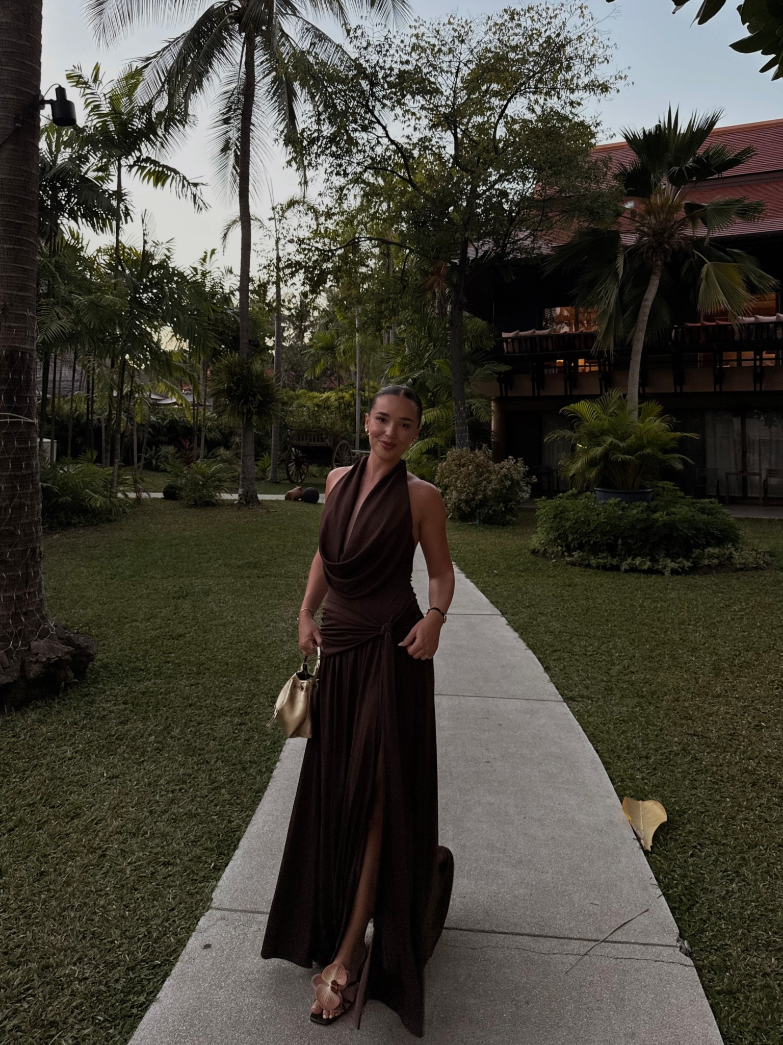 Brown dress 

#LTKuk #LTKfestive #LTKeurope