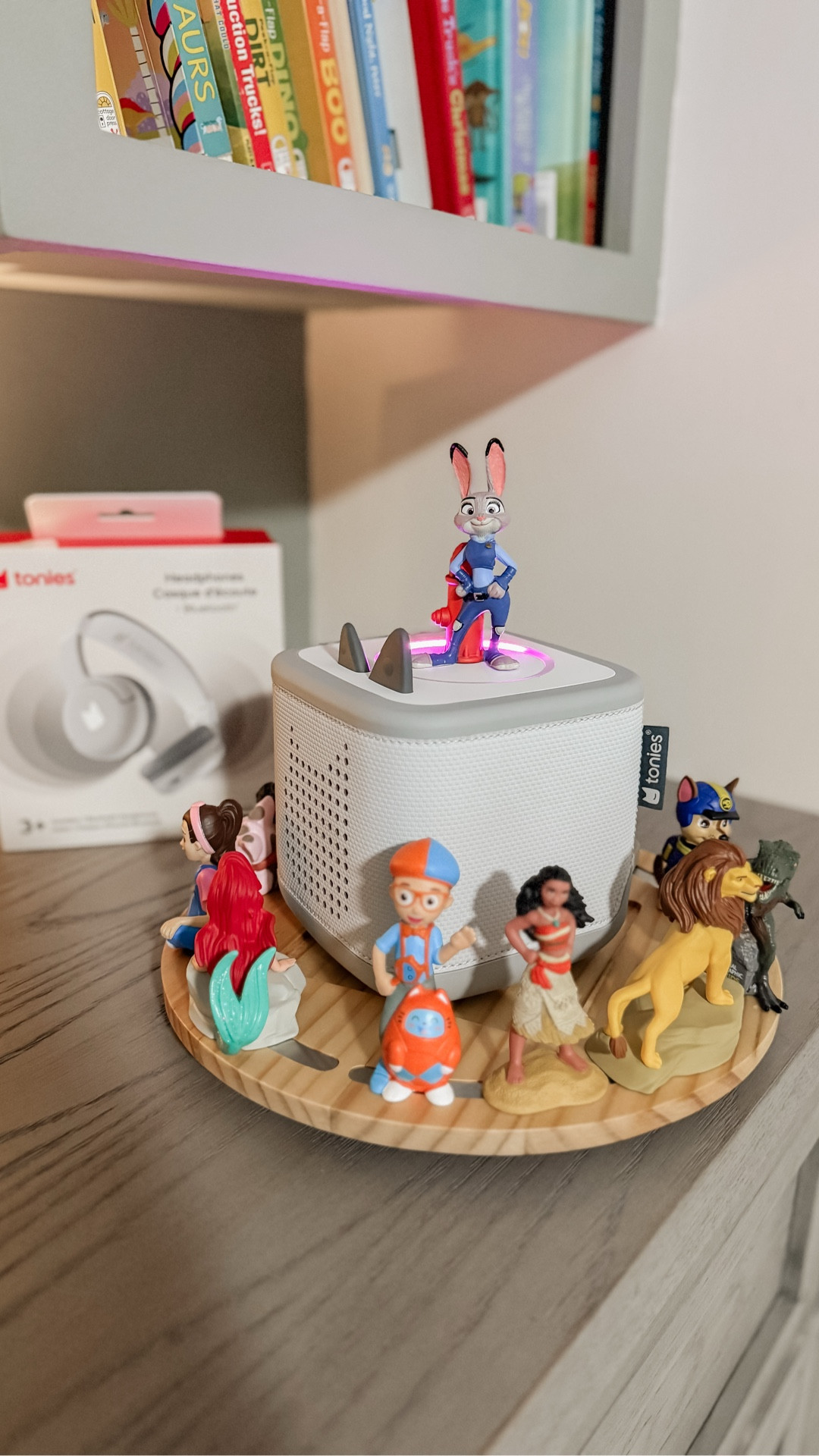 The kids are obsessed with their Tonies! Glad we got them their own since sharing isn’t their strong suit at the moment! 

Already have quite the collection of tonies going! 

Toniebox 2, tonie, tonie Christmas, tonies for kids, toddler gifts, toddler must haves

#LTKKids #LTKBaby #LTKGiftGuide