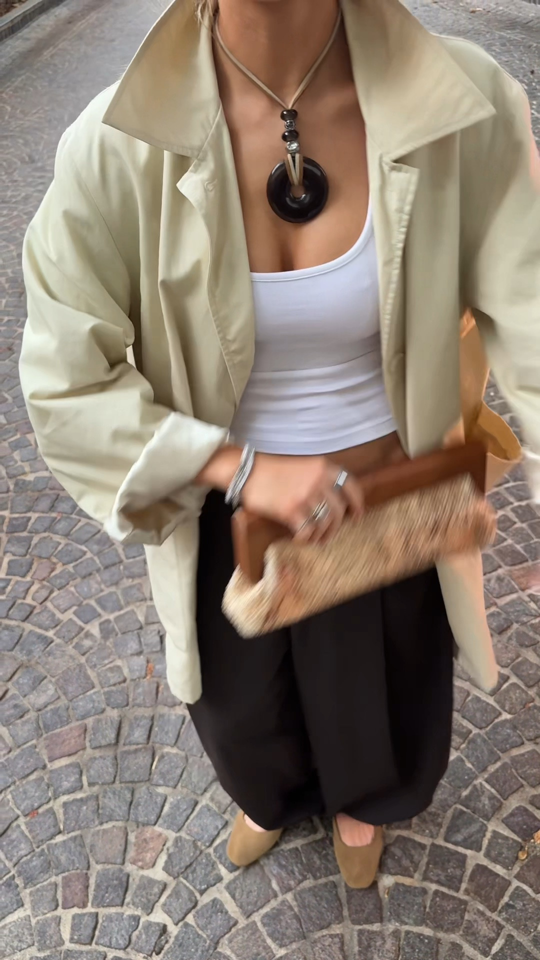 Pants: Zara ref 1255/551
Tank: Oak & Fort XXS 
Jacket: Weatherproof garment company L
Shoes: Zara 
Clutch: Poshmarkk

#LTKootd