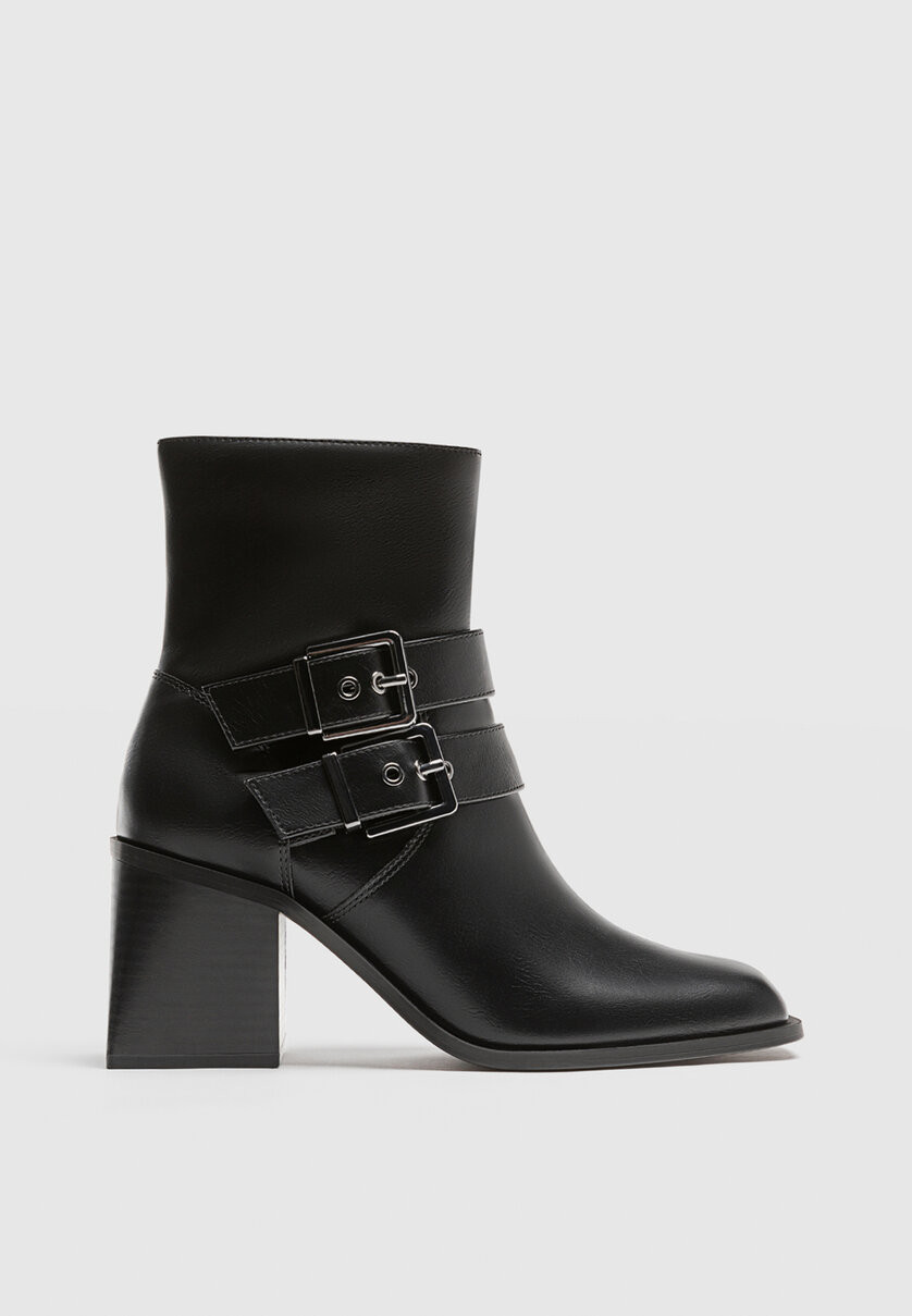 Black high-heel ankle boots with buckles | Stradivarius (UK)