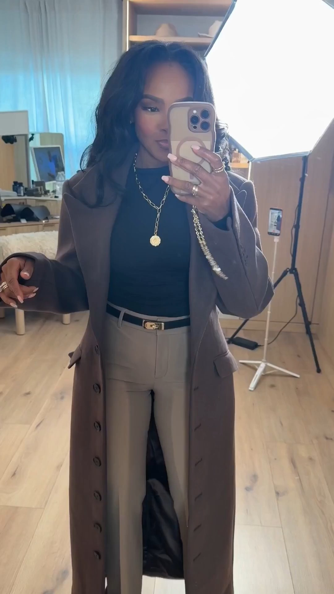 ✨ Polished Layers with Timeless Appeal

A tailored brown coat instantly elevates this neutral base, paired with sleek trousers, a fitted black top, and pointed-toe heels for a clean, confident silhouette. Refined yet effortless, these are the kind of classic pieces that mix seamlessly with the rest of your closet—making this an easy cost-per-wear win you’ll reach for season after season.

Perfect for:
• Workdays and meetings
• Dinner plans
• City outings

📏 Sizing:
Coat: Small
Top: Small
Bottoms: 27 Long
Shoes: True to size

Measurements:
5’4” · 138 lbs · 34D · 27” waist · 40” hips

Save this post for later.

Chic neutral outfit inspiration, brown coat styling, elevated everyday layers, modern workwear looks, polished minimal fashion for women.

Follow me on Instagram and YouTube @kirasfashionfinds

#LTKPetite #LTKgrwm #LTKootd