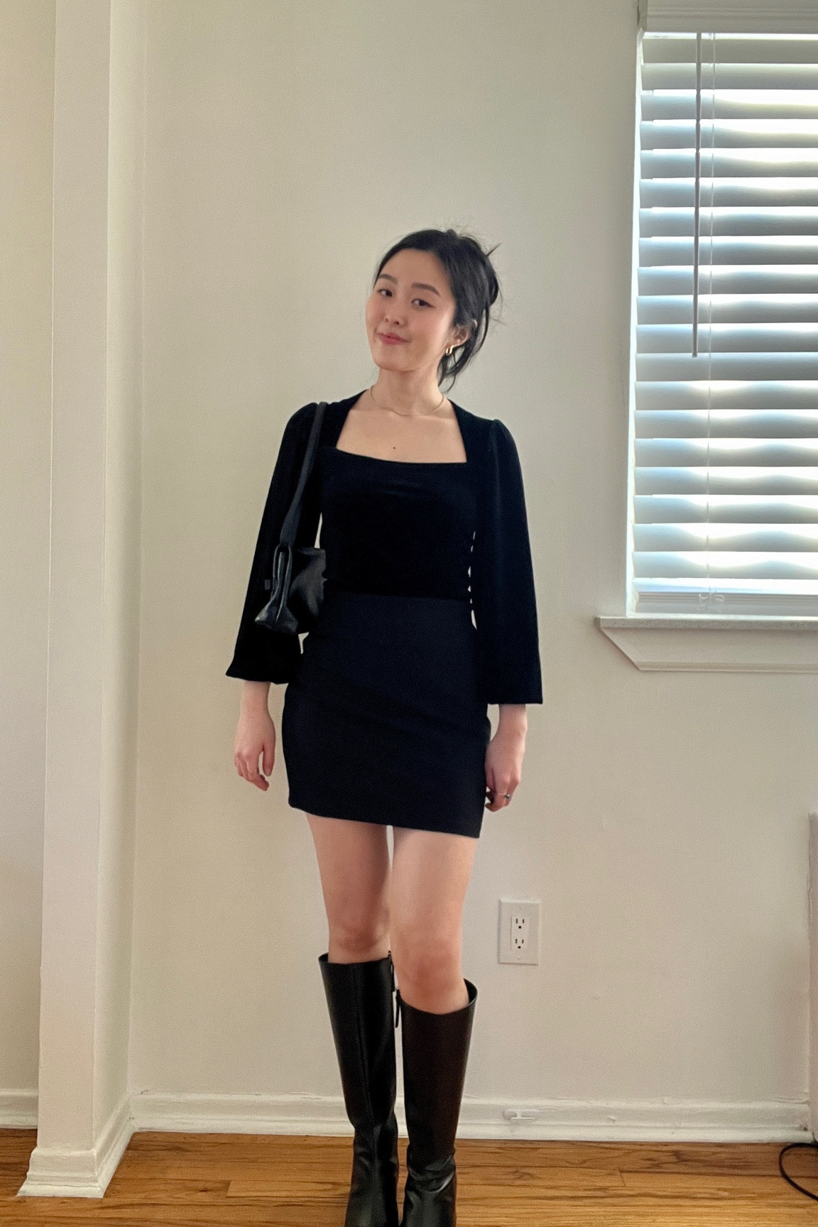 Top: YesStyle
Skirt: Aritzia
Boots: Alohas 
#springoutfits #blackoutfits

#LTKstyletip