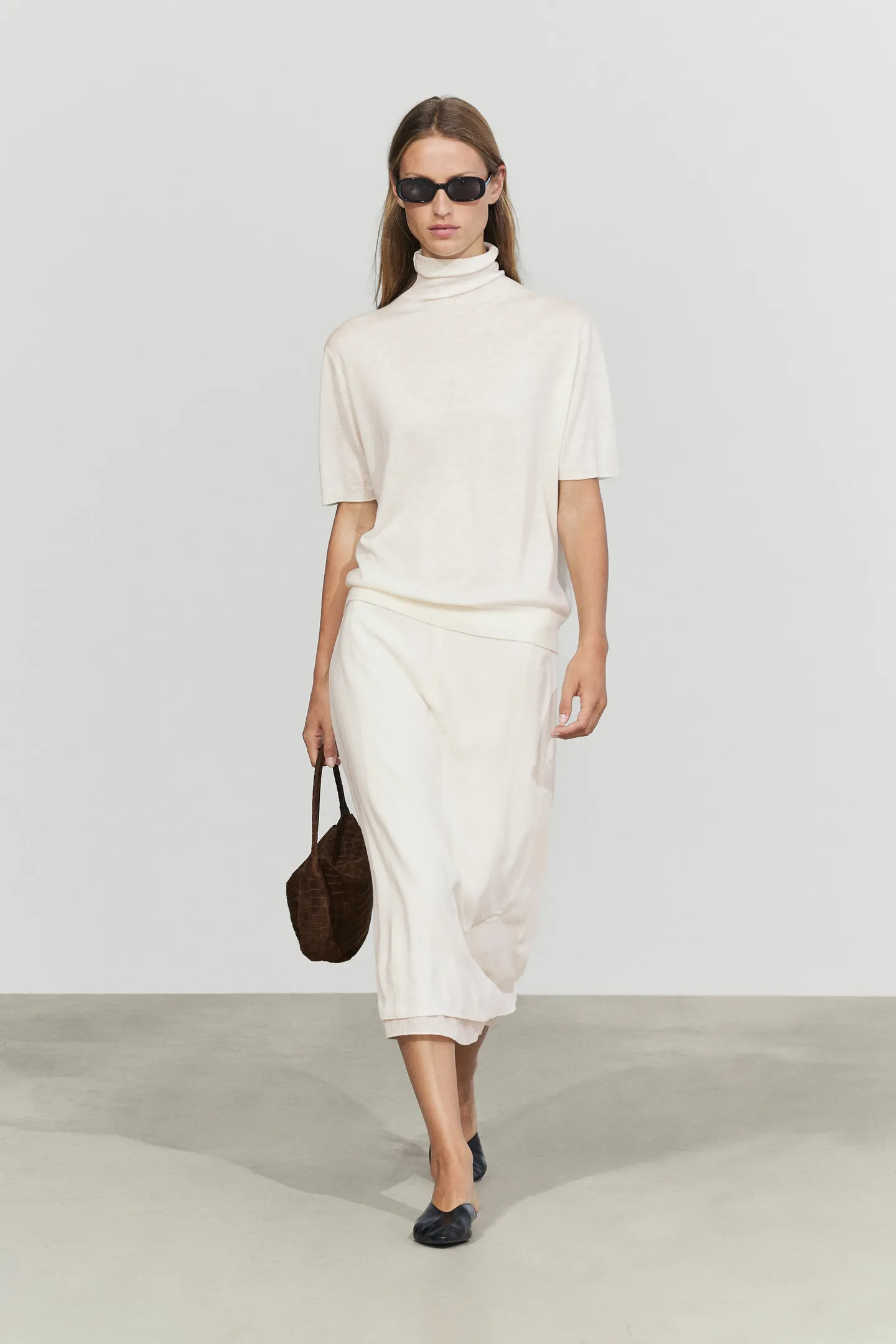 Wool blend turtleneck knit sweater | Massimo Dutti US